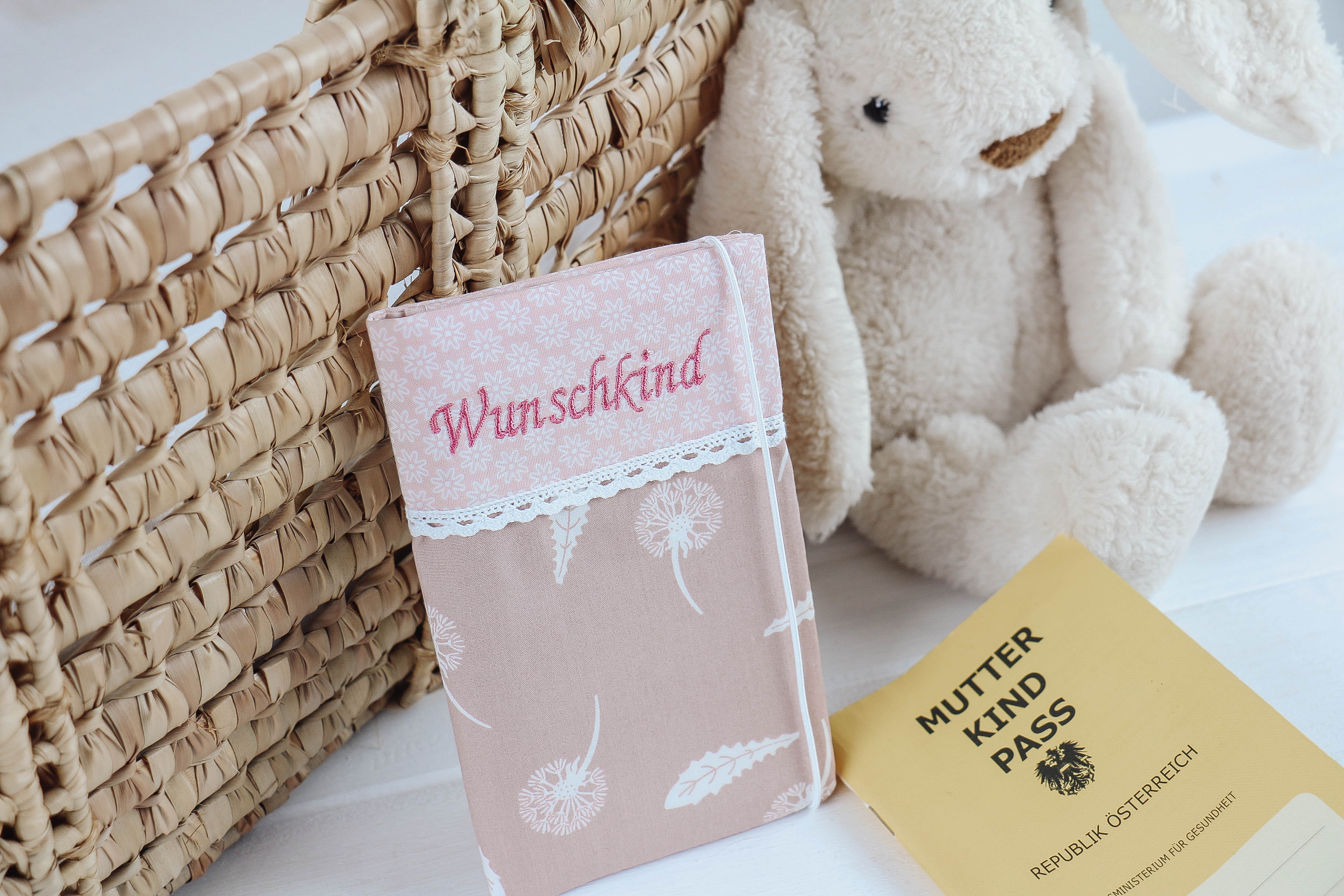 Nischenladen-46 Mutter-Kind-Passhülle Pusteblume altrosa