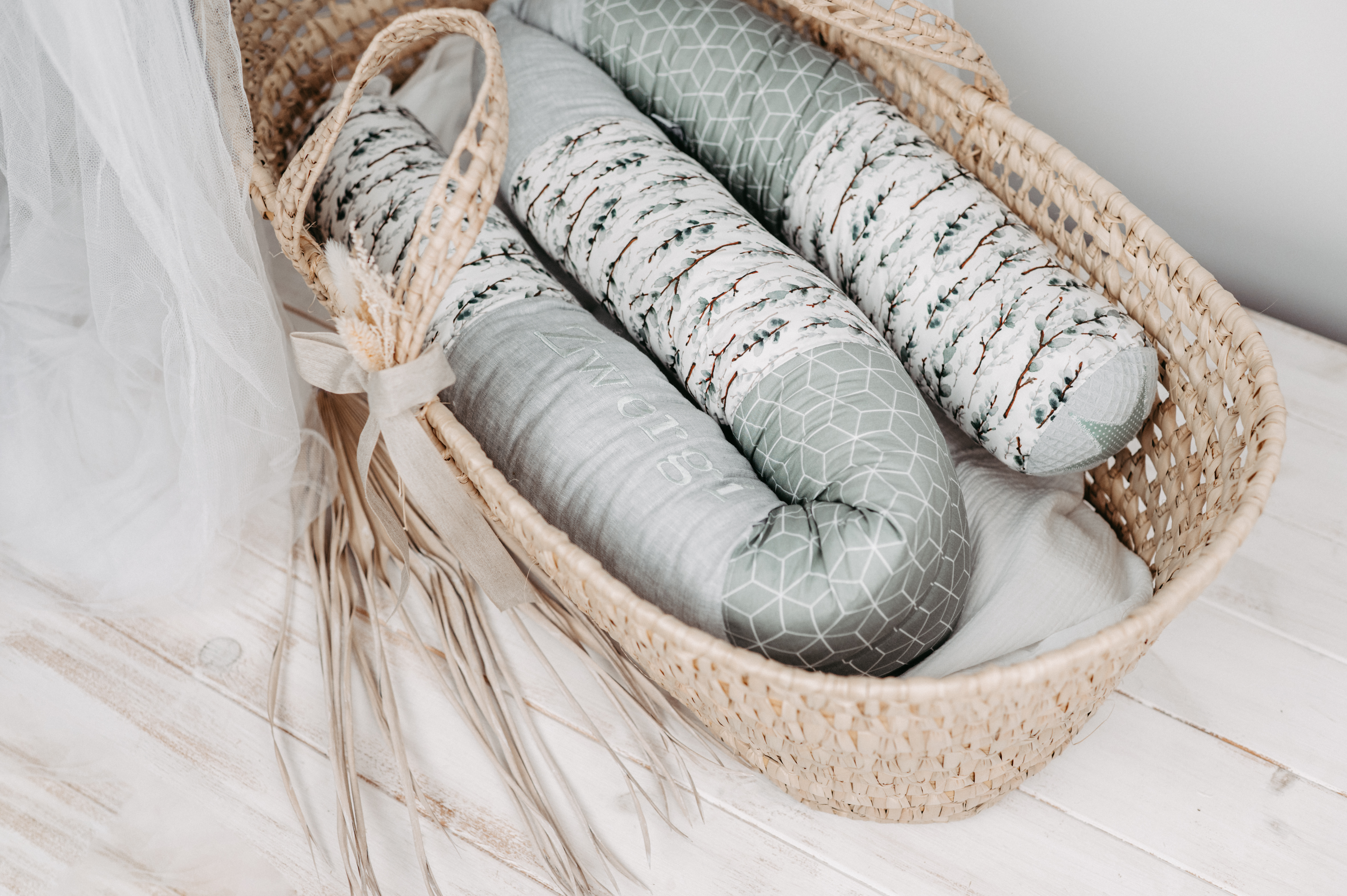 Bettschlange Eukalyptuszweige Bettschlange Eukalyptuszweige