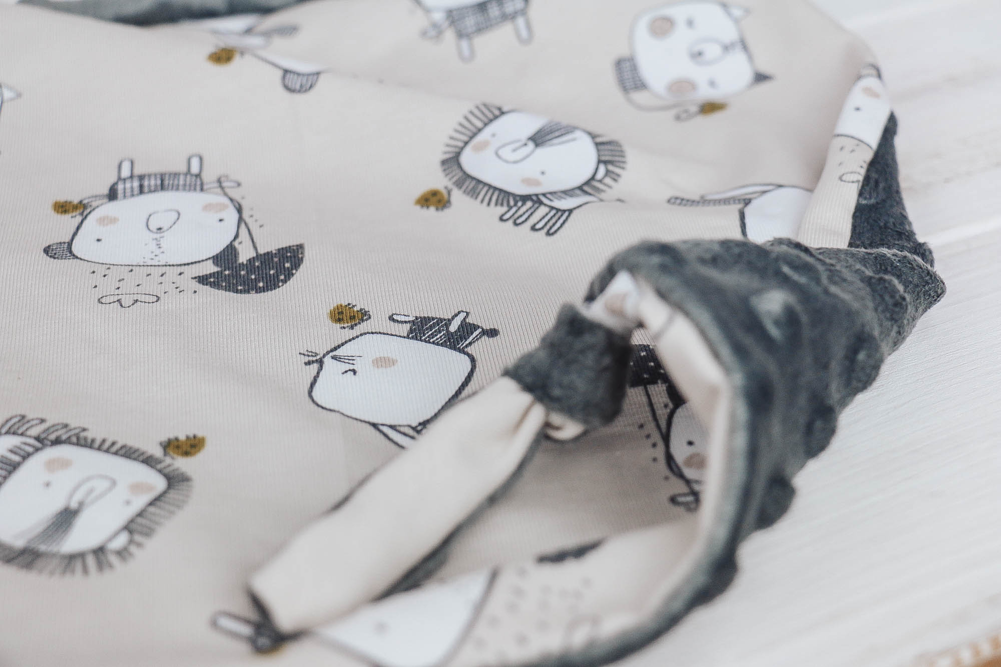IMG_8345 Schmusetuch Tiere natur/grau