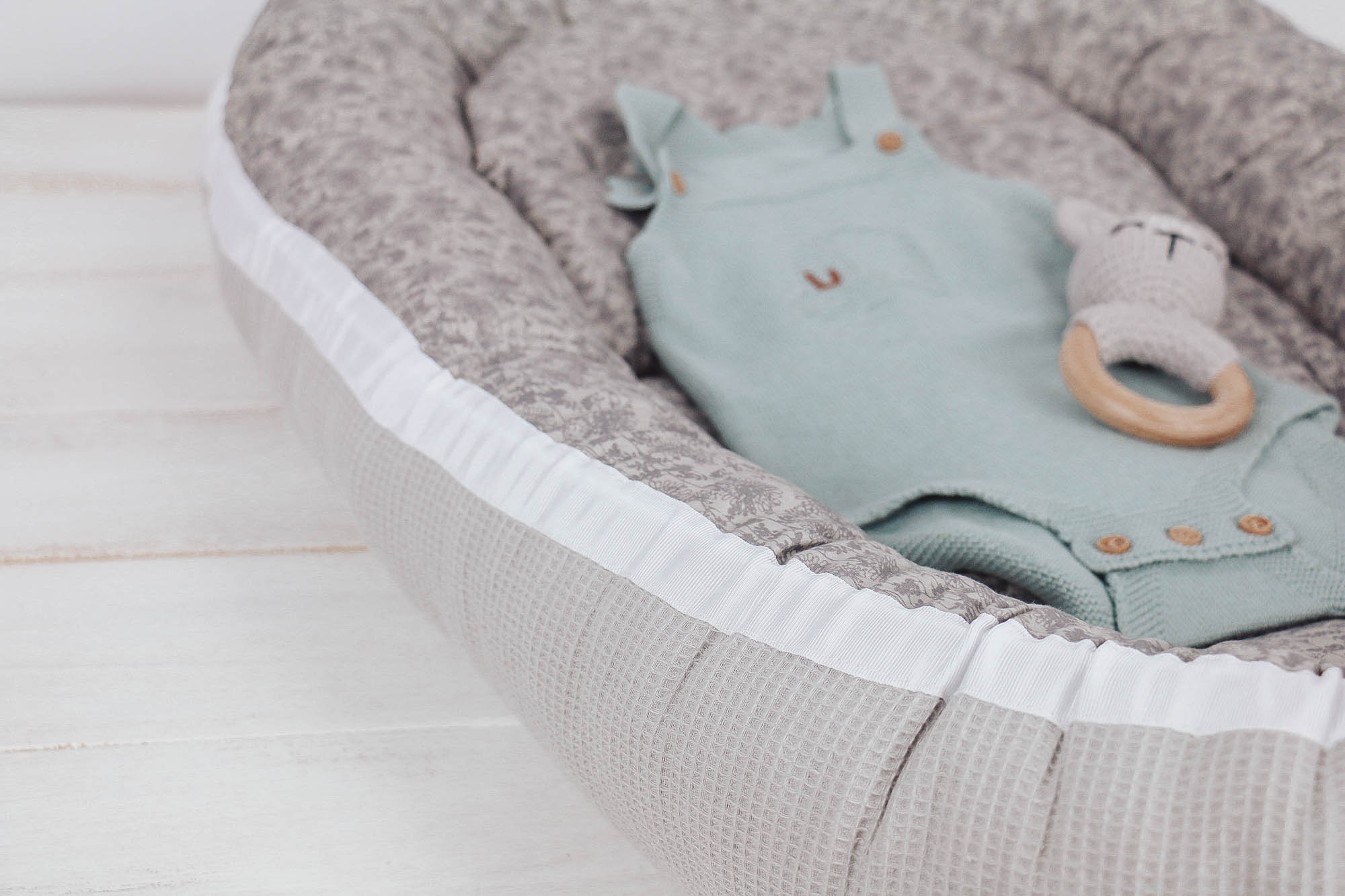 20220616-IMG_0750 Babynest *Wiesenblume* grau