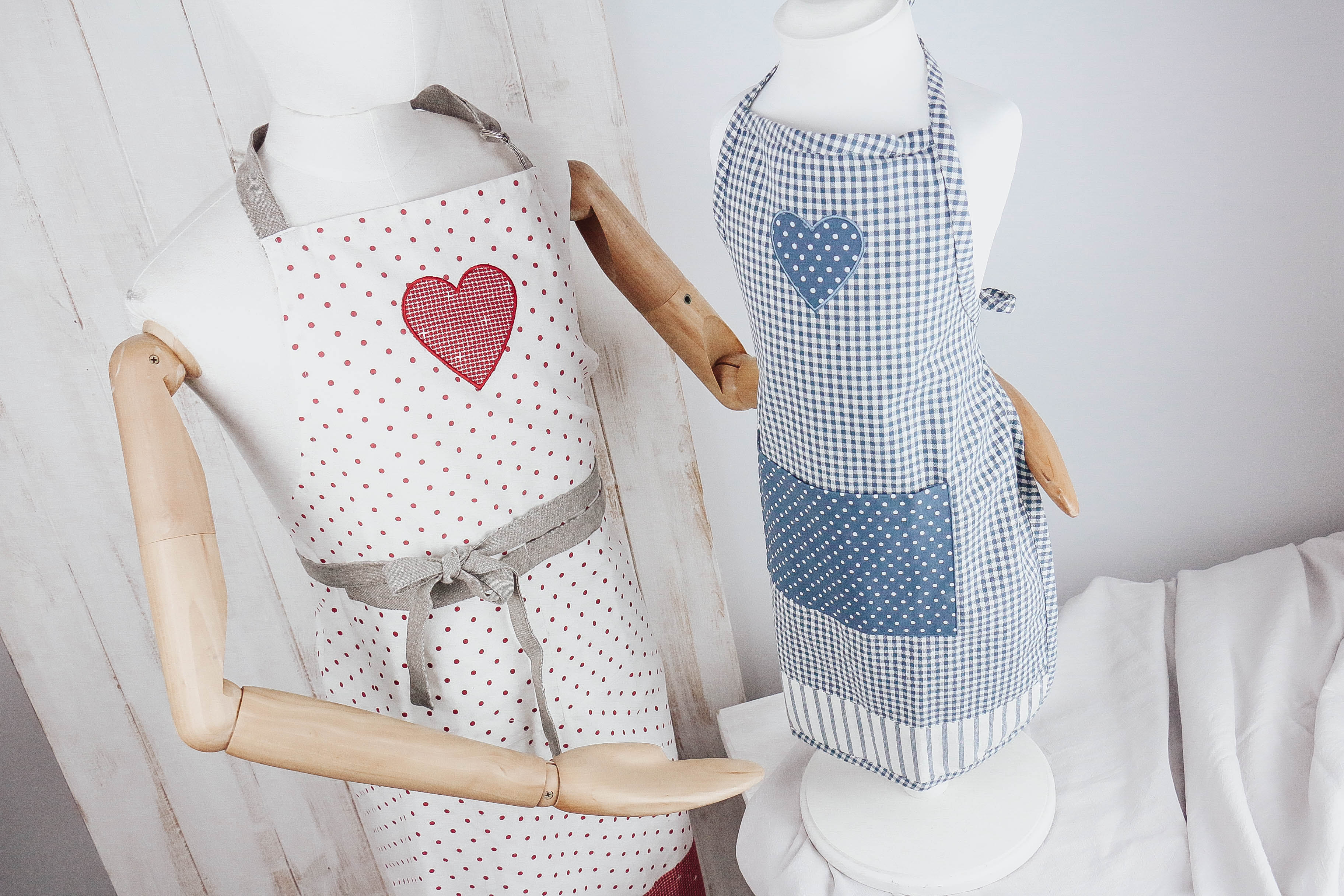 Schürze Herz rot-weiß Schürze Herz rot-weiß