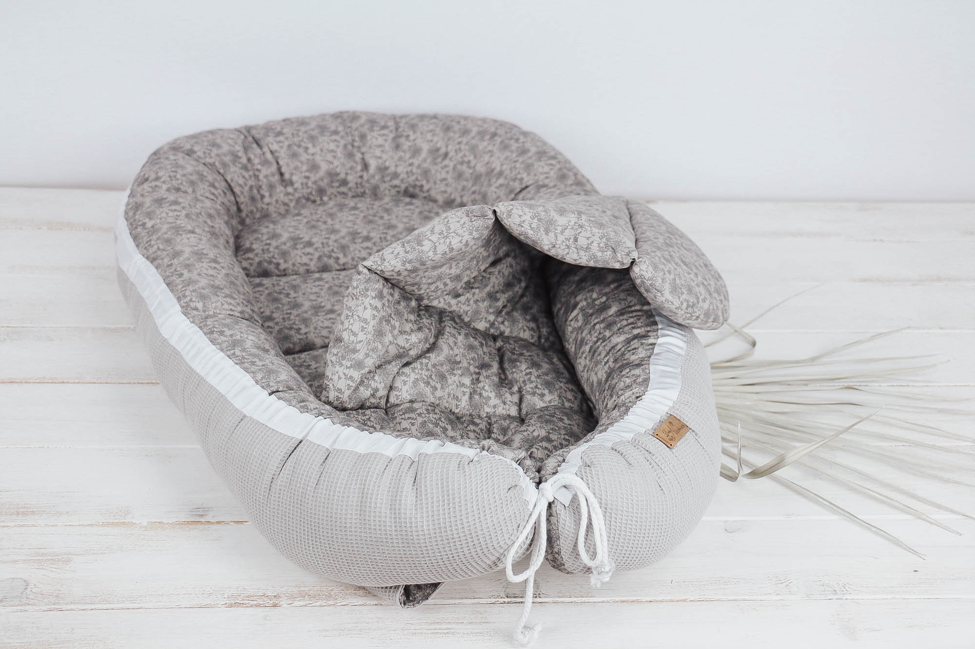 20220616-IMG_0751 Babynest *Wiesenblume* grau