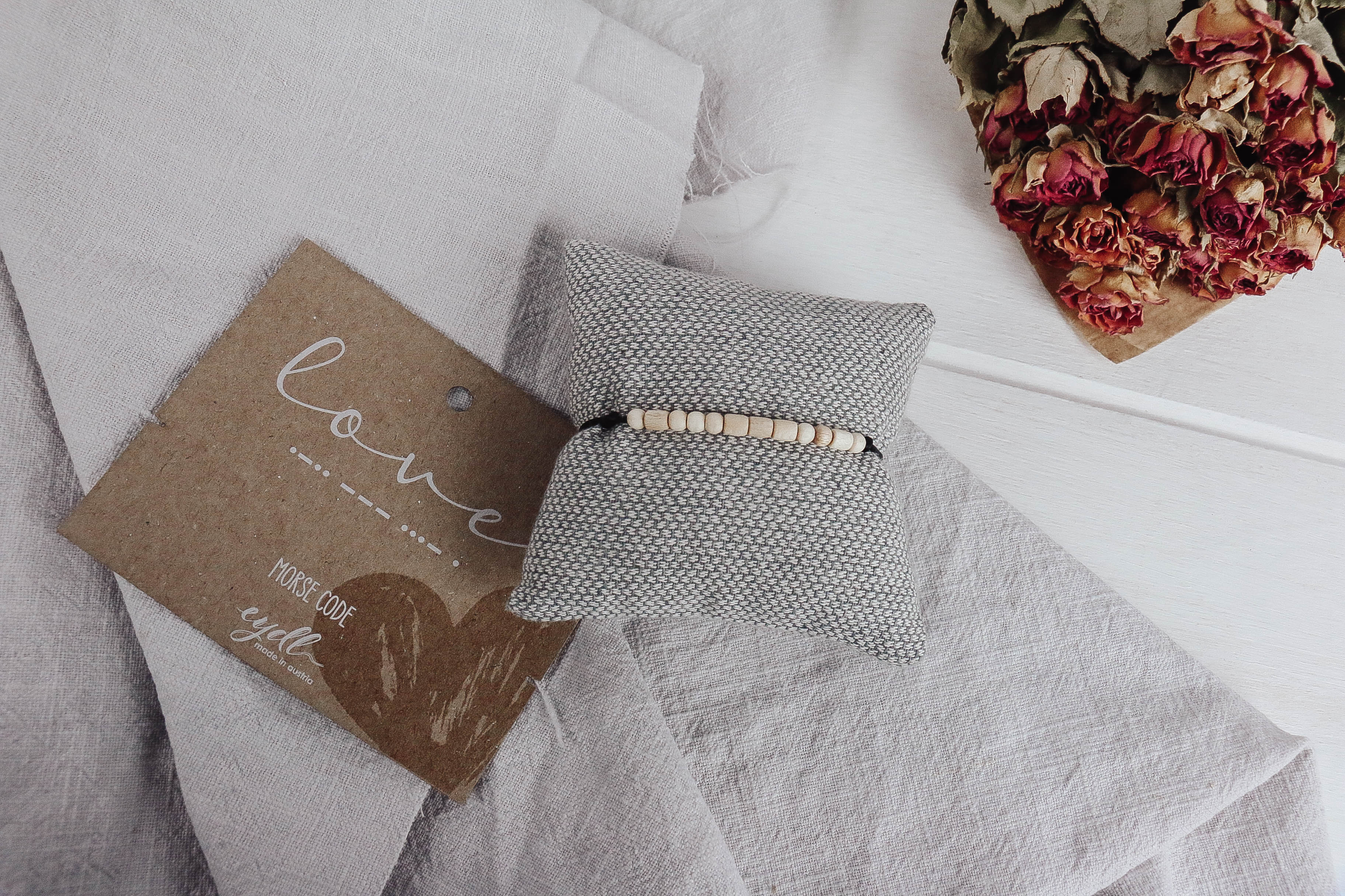 IMG_8997 Morse Code Armband *LOVE* schwarz