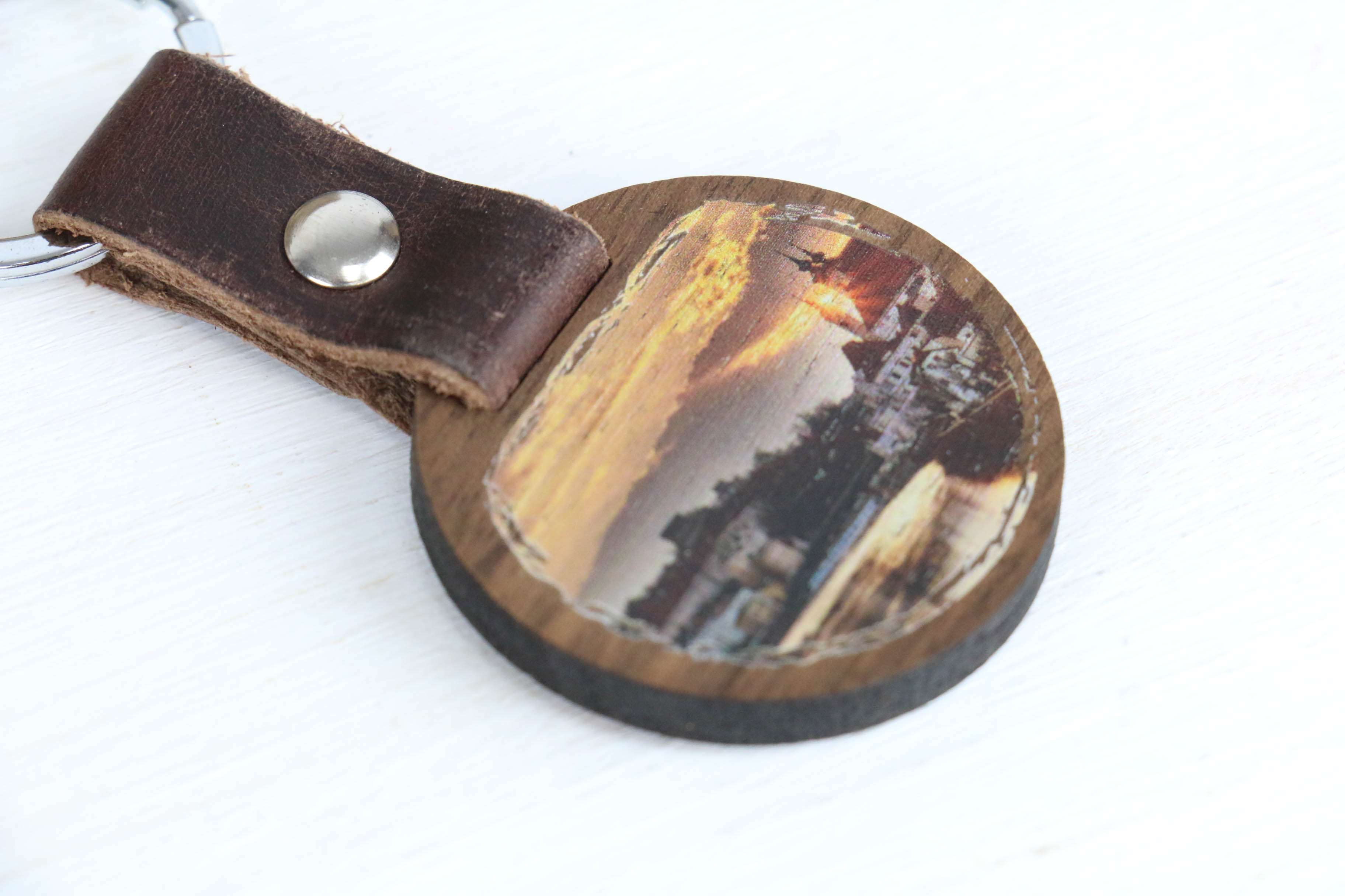 IMG_8852 Schlüsselanhänger *Steyr* Nussholz