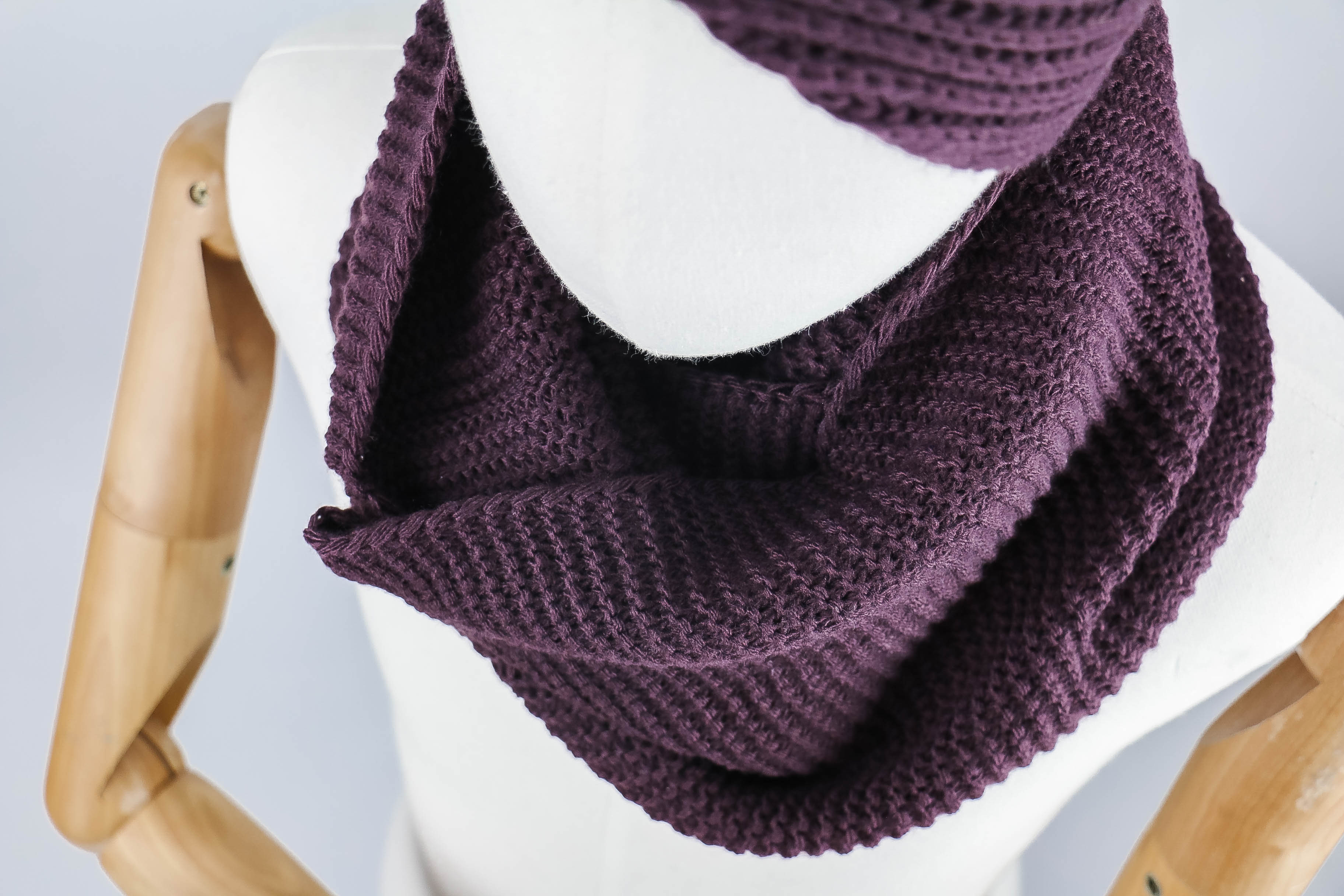 nischenladen-36WxWGMApOeNQ00 Loop Coco Aubergine