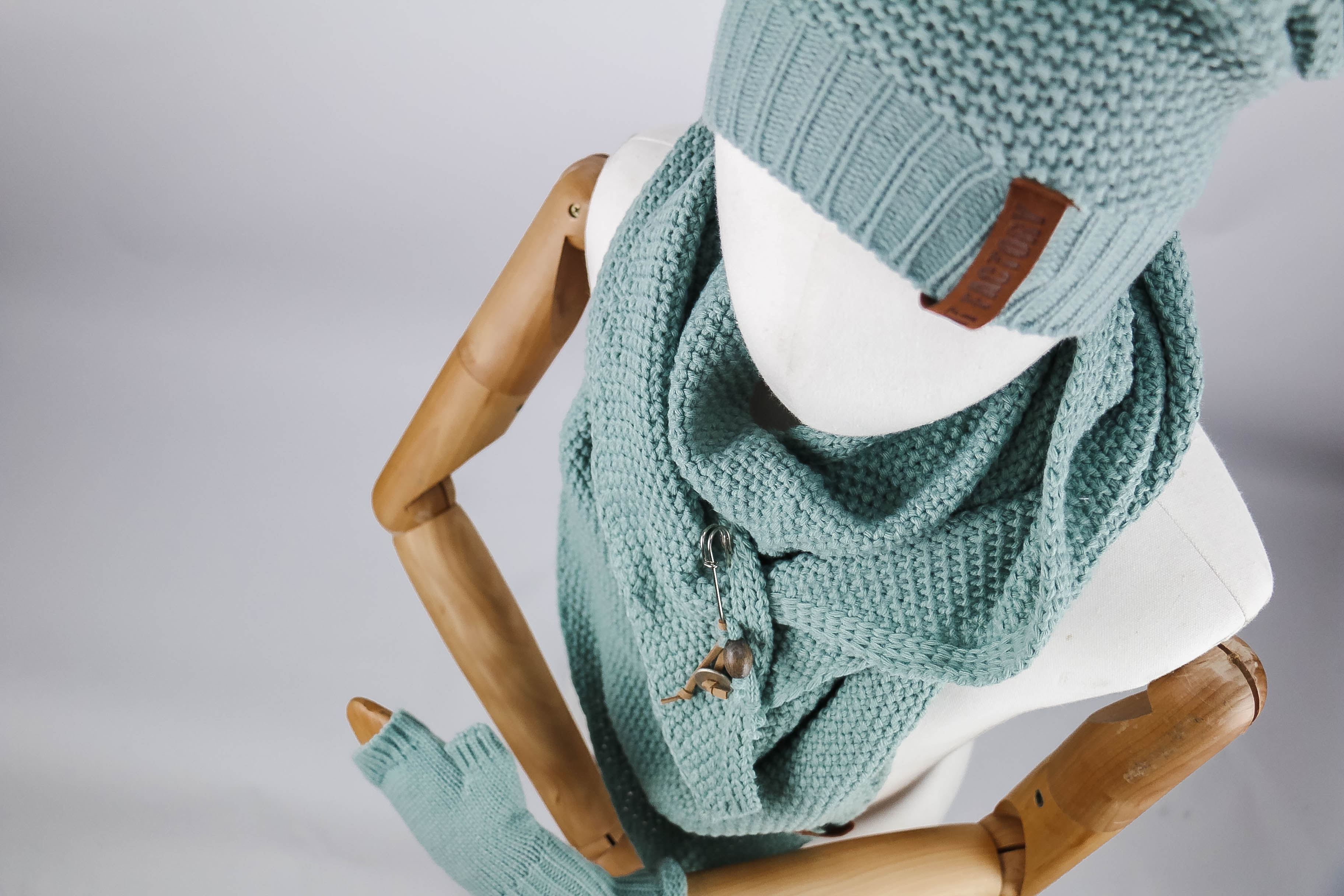 nischenladen-77VR5K5rFzIMnrq Dreieckstuch Coco Stone Green