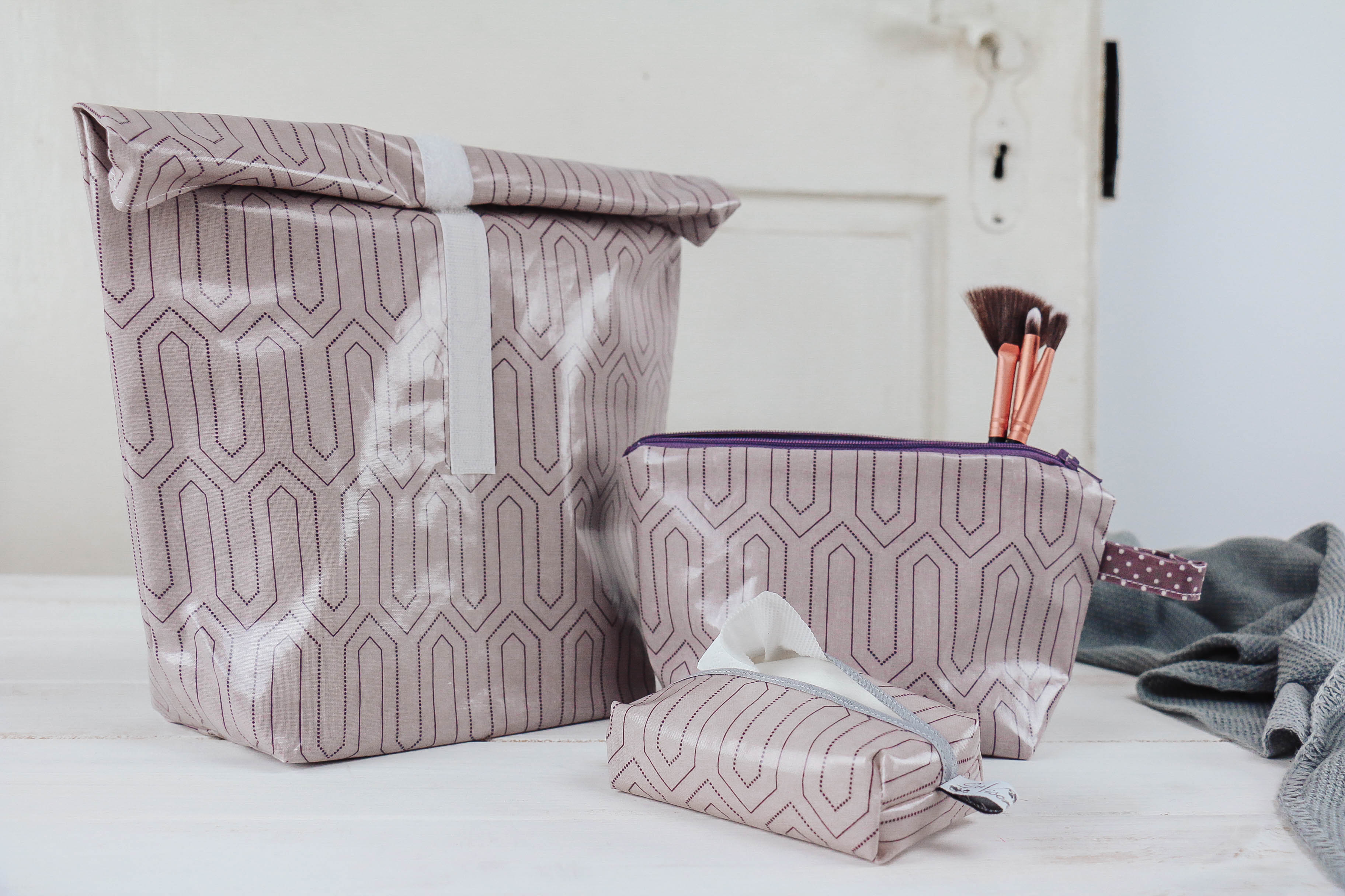 nischenladen-102yNJOAGHvpTOwf Wachstuchtäschchen Labyrinth rose