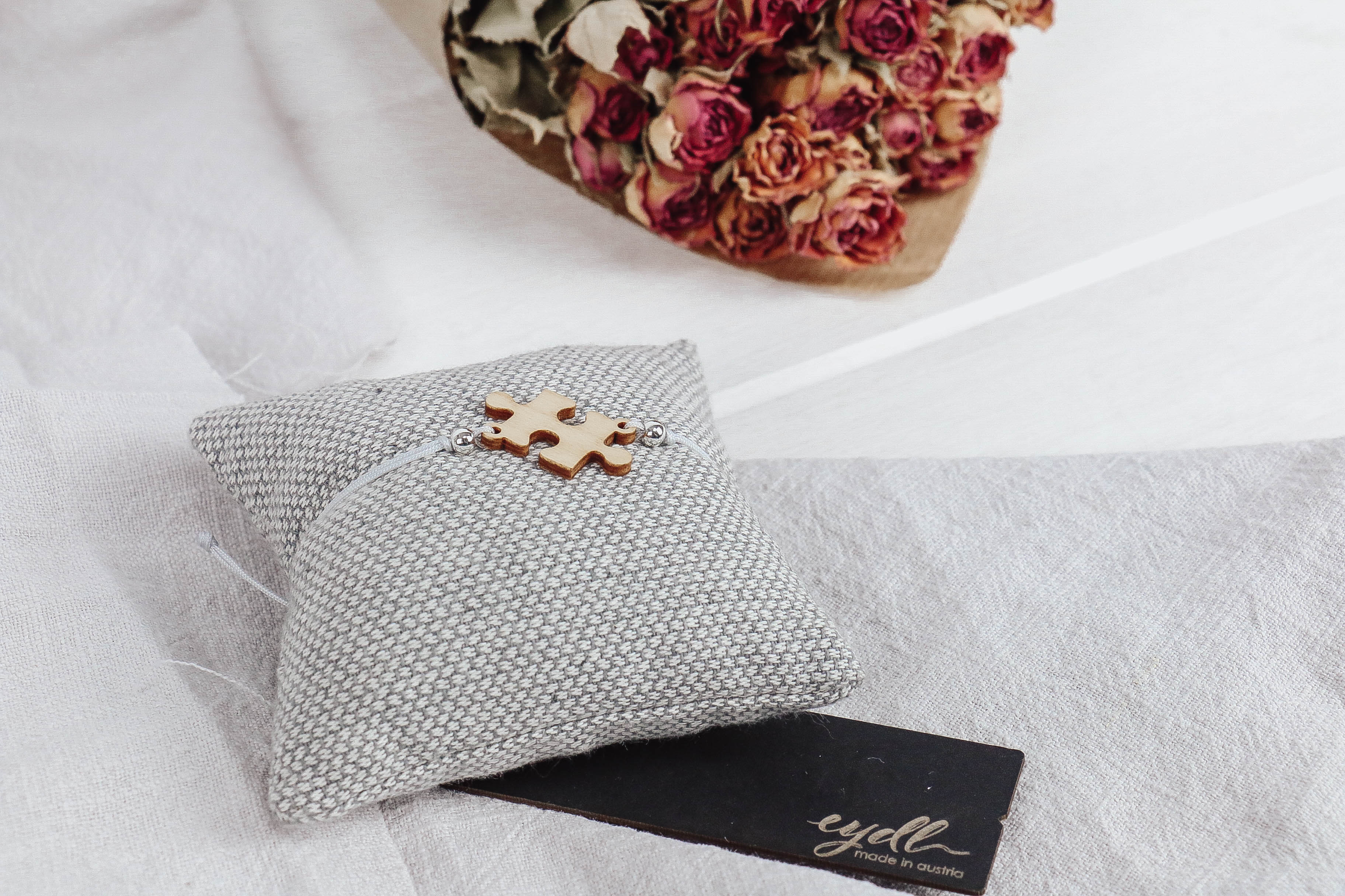 IMG_8987 Armband *Puzzle* Ahorn grau