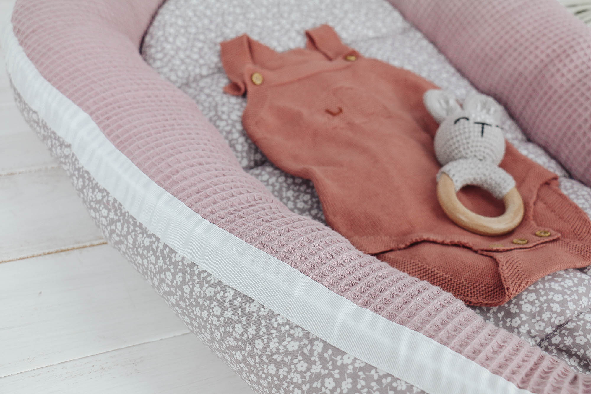 20220616-IMG_0714 Babynest *Blumenmeer* altrosa