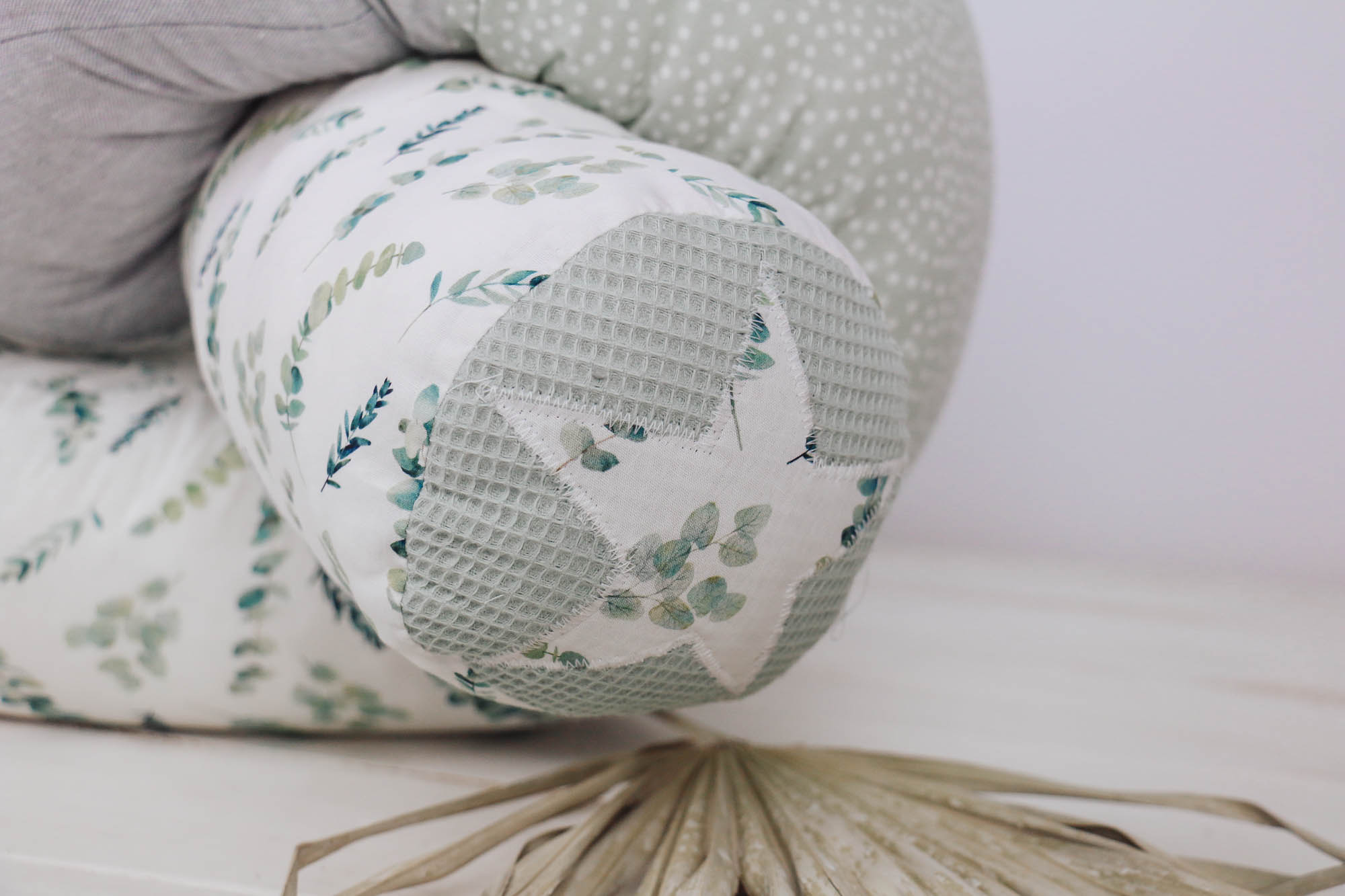 20220623-IMG_0778 Bettschlange Eukalyptus