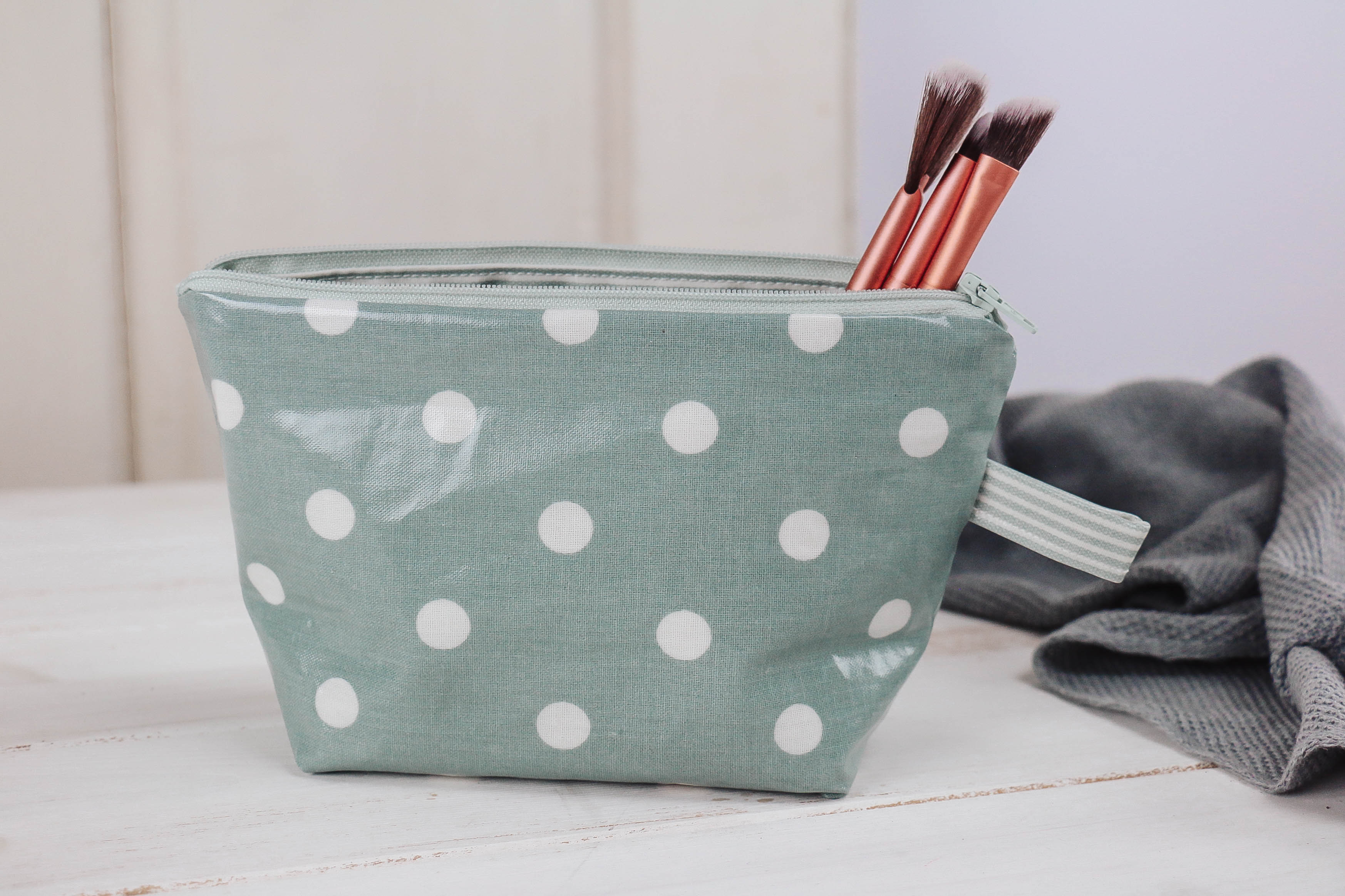 nischenladen-31qlKB0JULWer6a Wachstuchtäschchen Punkte mint-weiß
