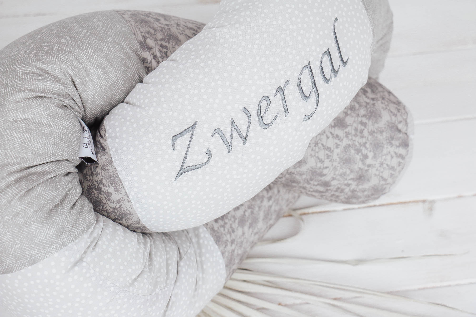 20220616-IMG_0700 Bettschlange *Wiesenblumen*grau