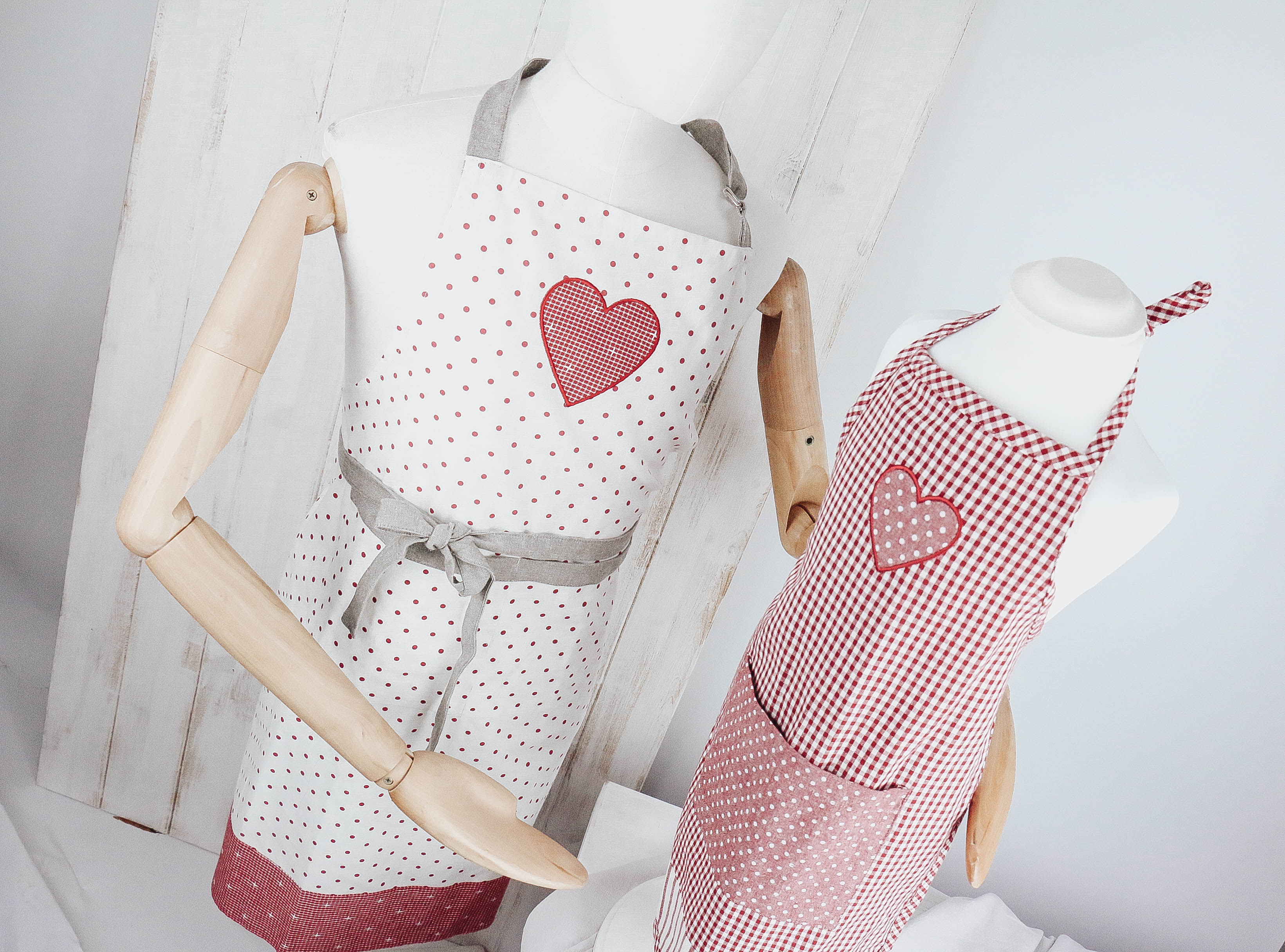 Schürze Herz rot-weiß Schürze Herz rot-weiß