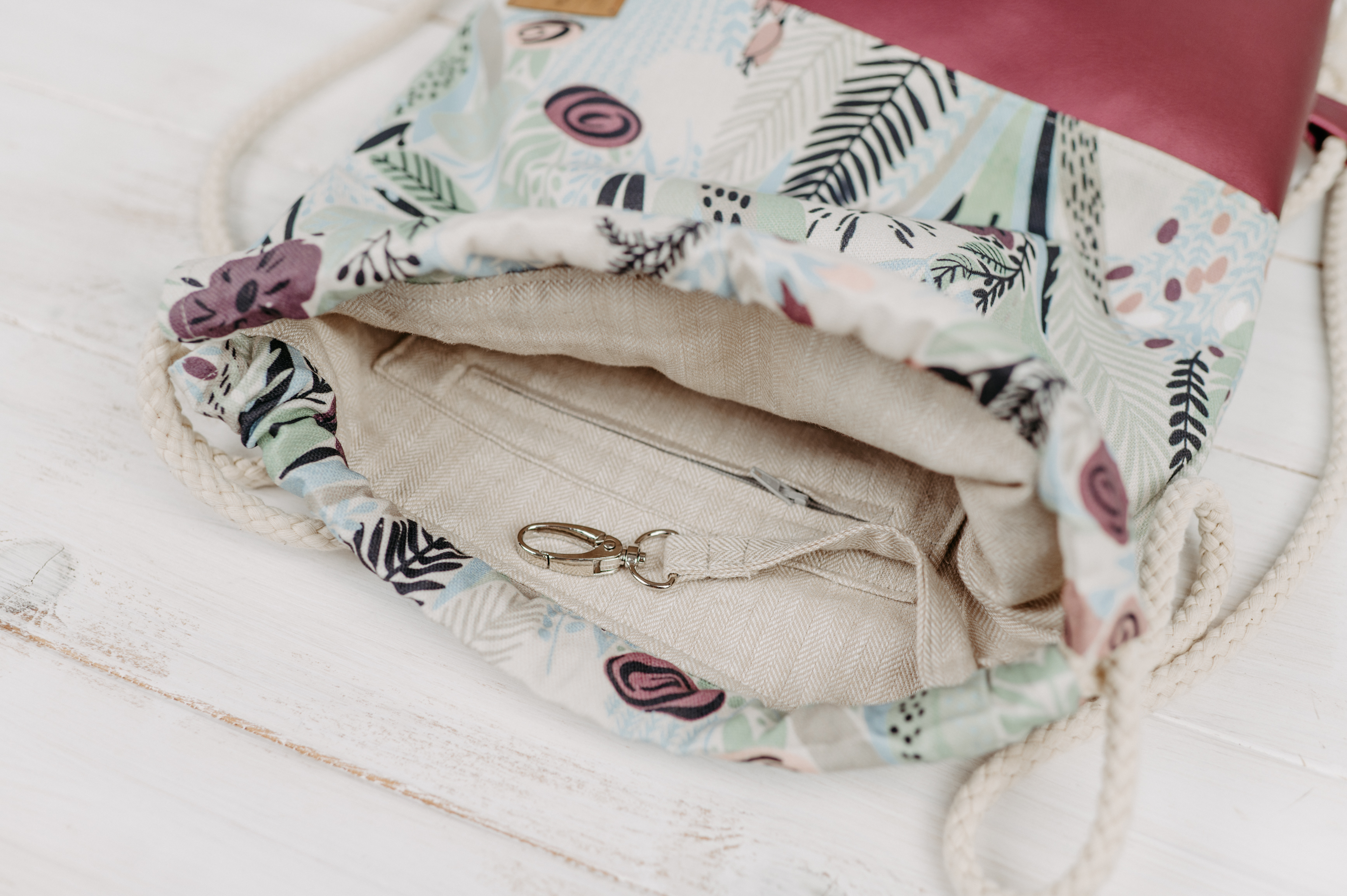 DSC_7736 Festivalbag Flower Power bordeaux