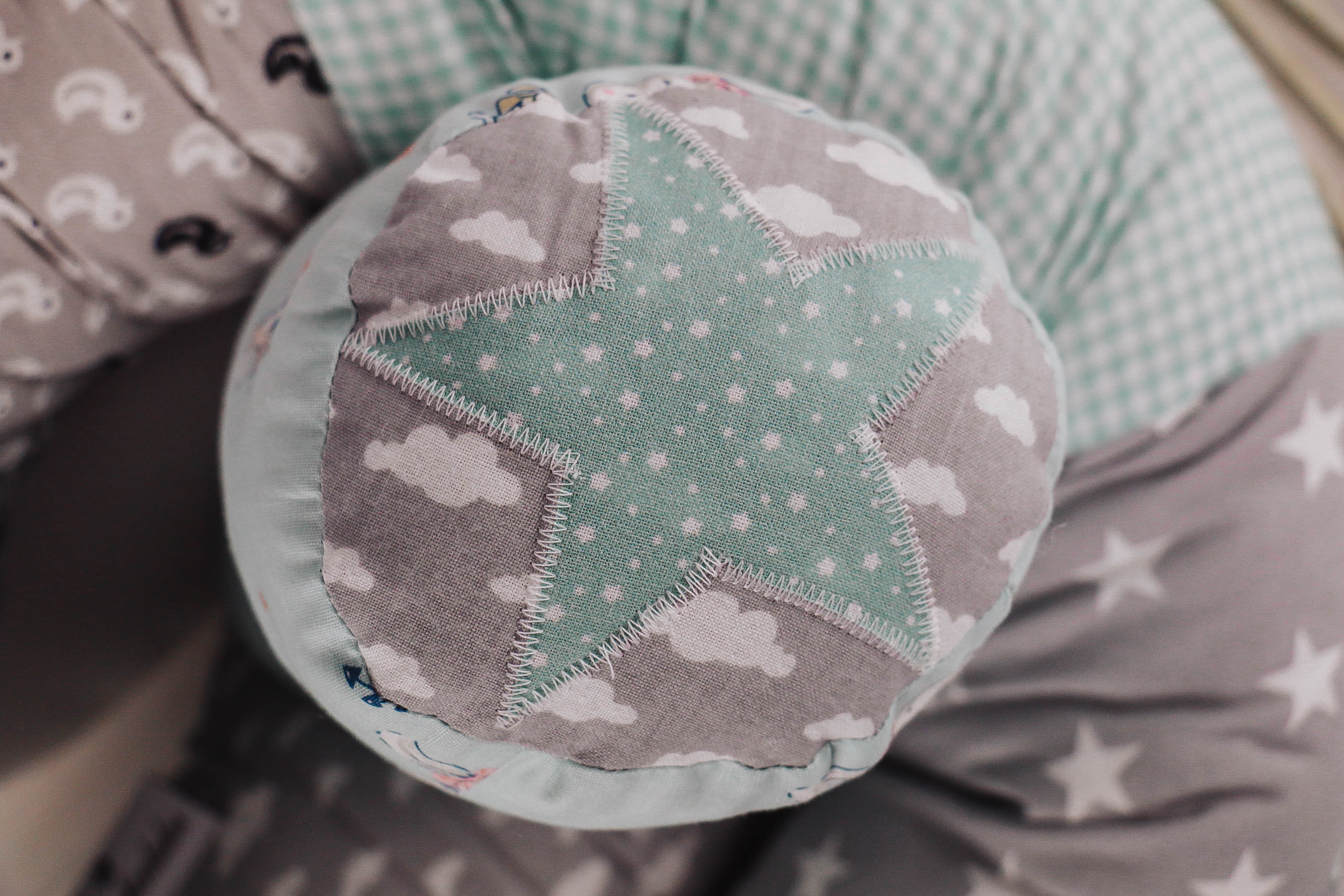 nischenladen-8nb6WvuOD9RQKB Bettschlange mint-grau