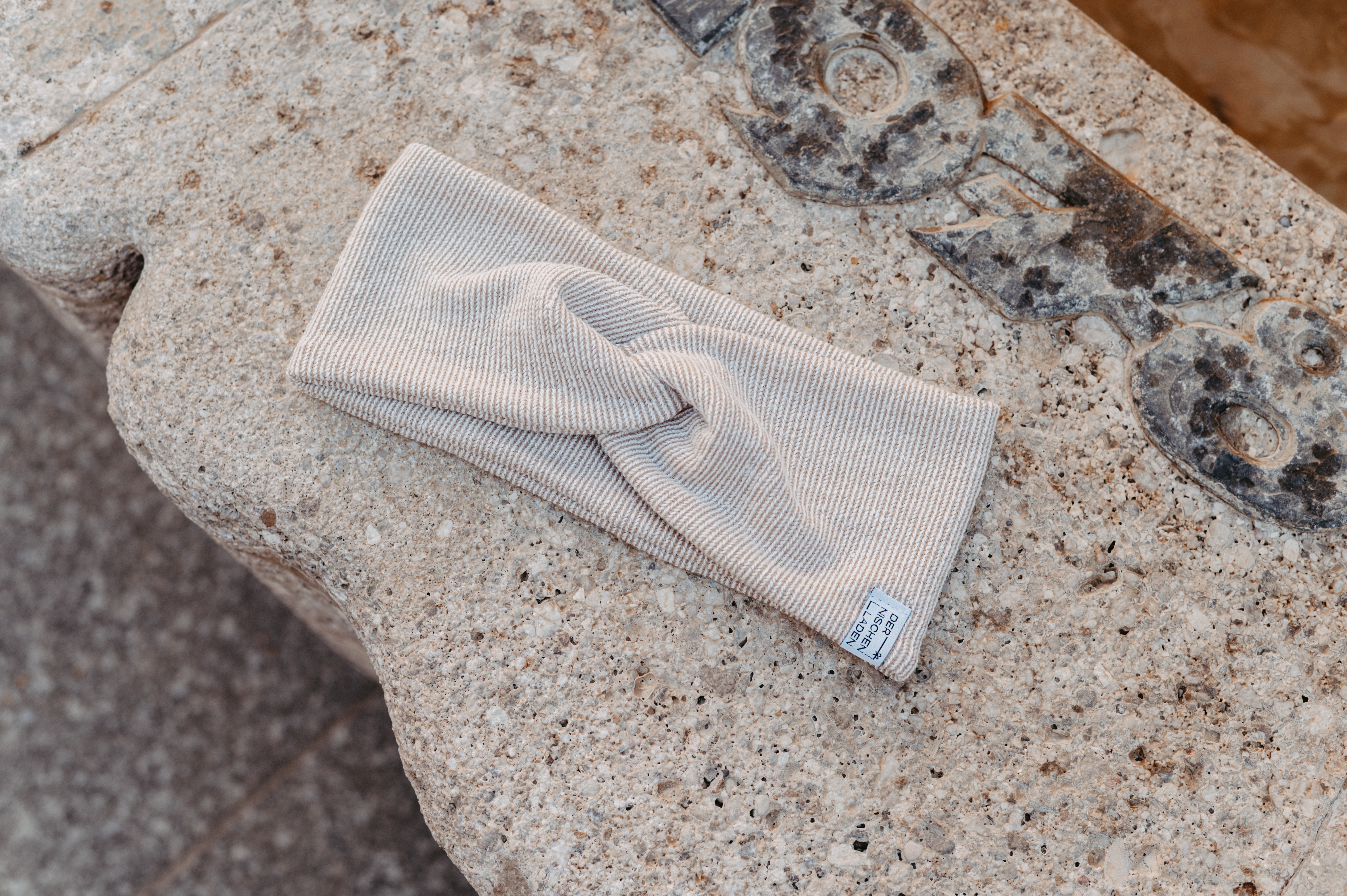Stirnband gedreht beige