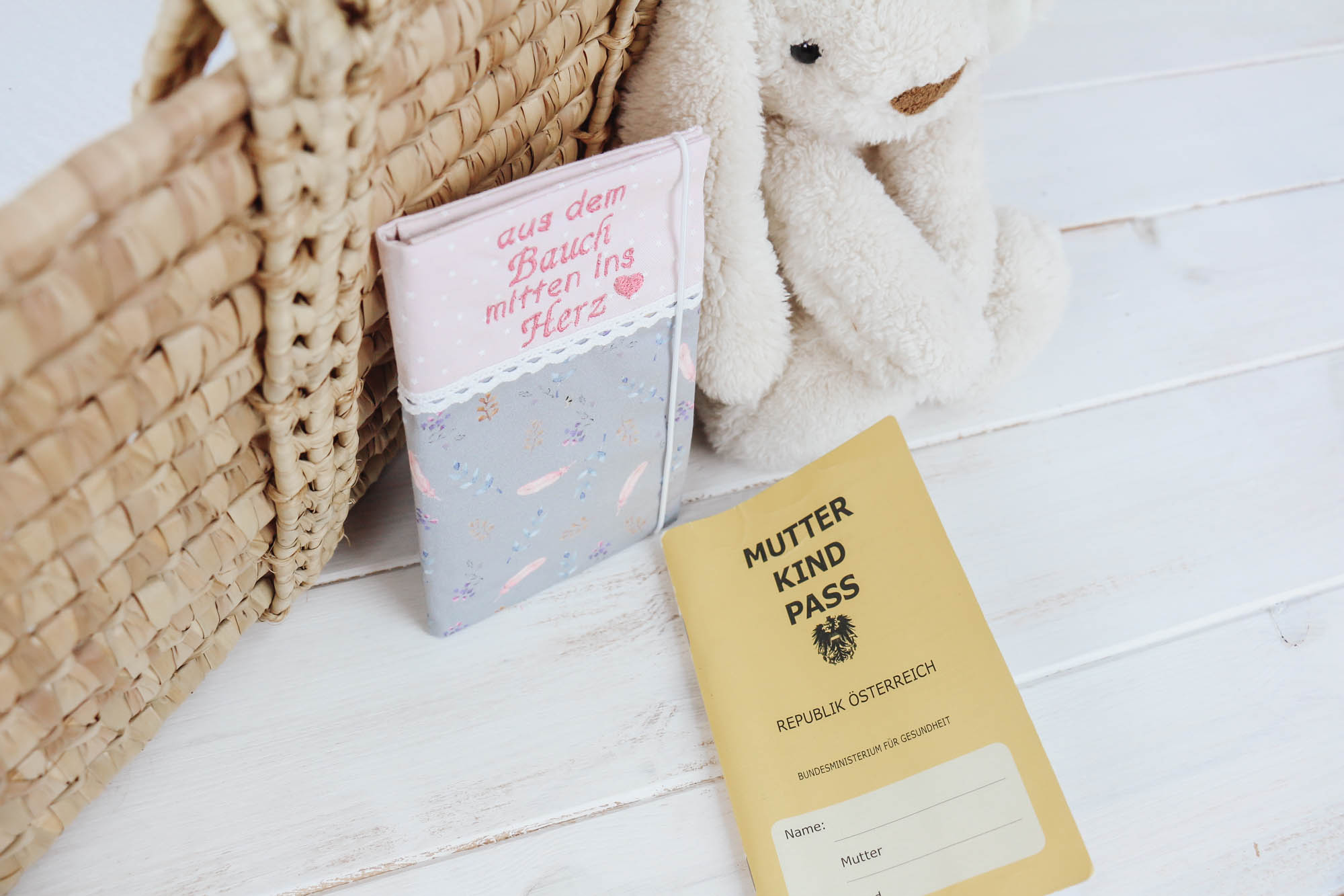 20220623-IMG_8290 Mutter-Kind-Passhülle Federleicht