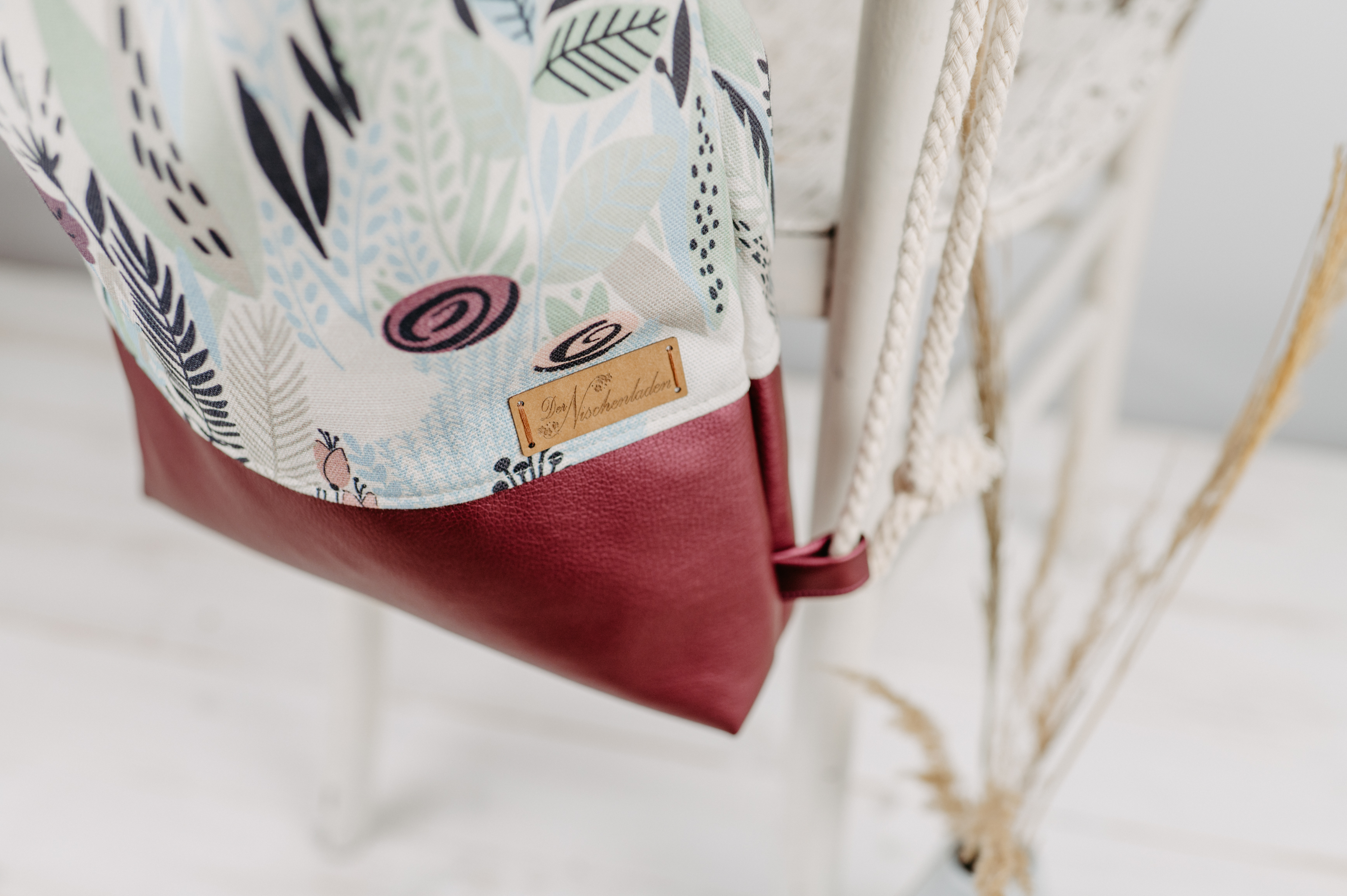 DSC_7734 Festivalbag Flower Power bordeaux