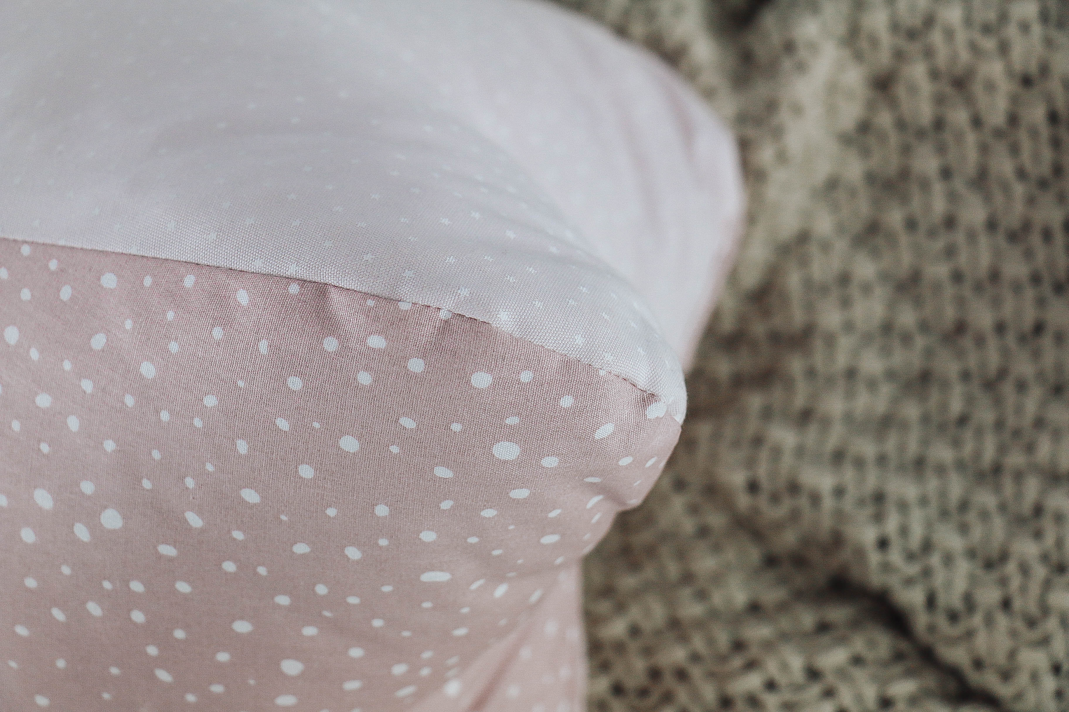 der-nischenladen-13aK6ET7afZc6Us Leseknochen altrosa