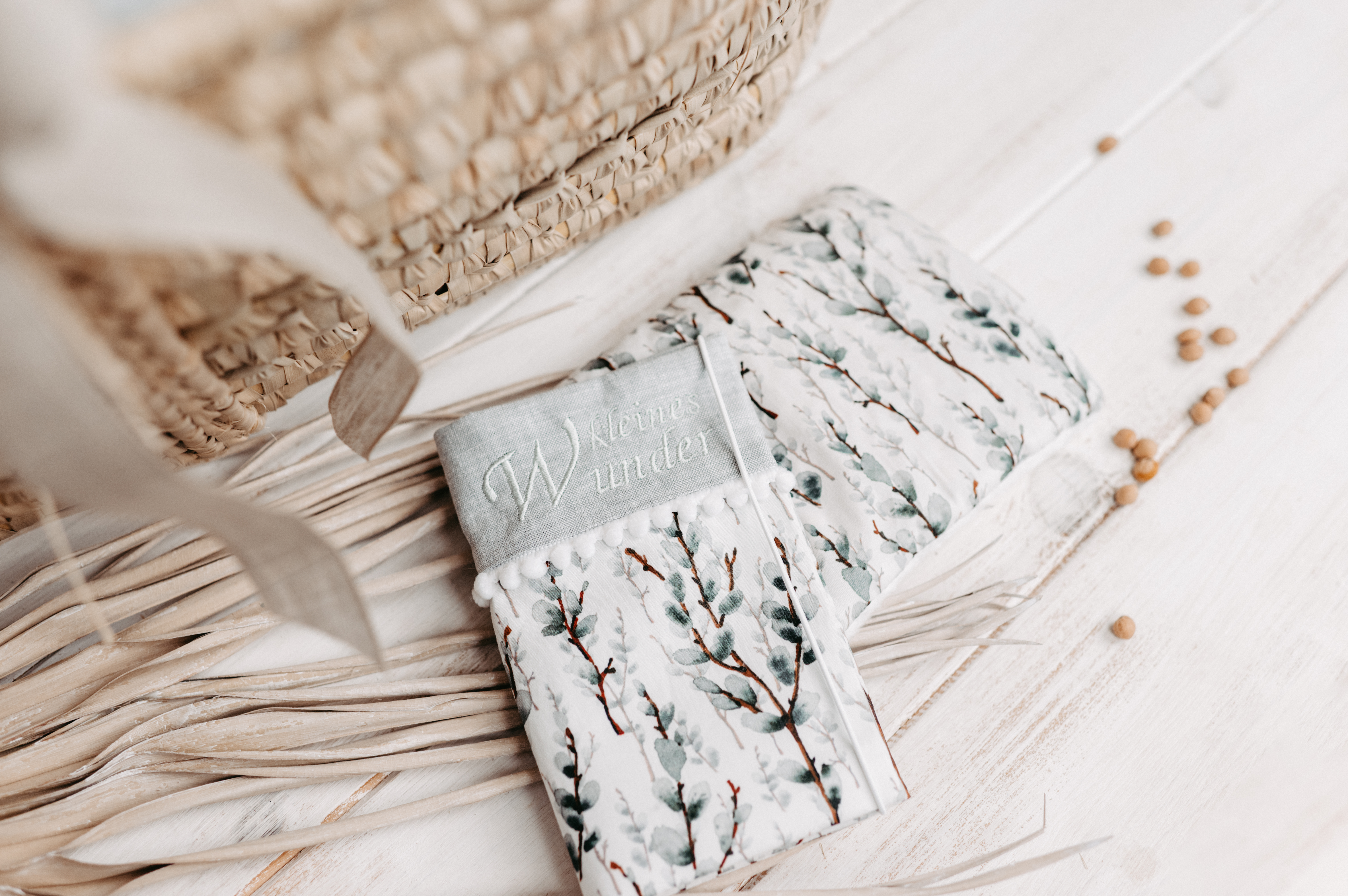 Bettschlange Eukalyptuszweige Bettschlange Eukalyptuszweige