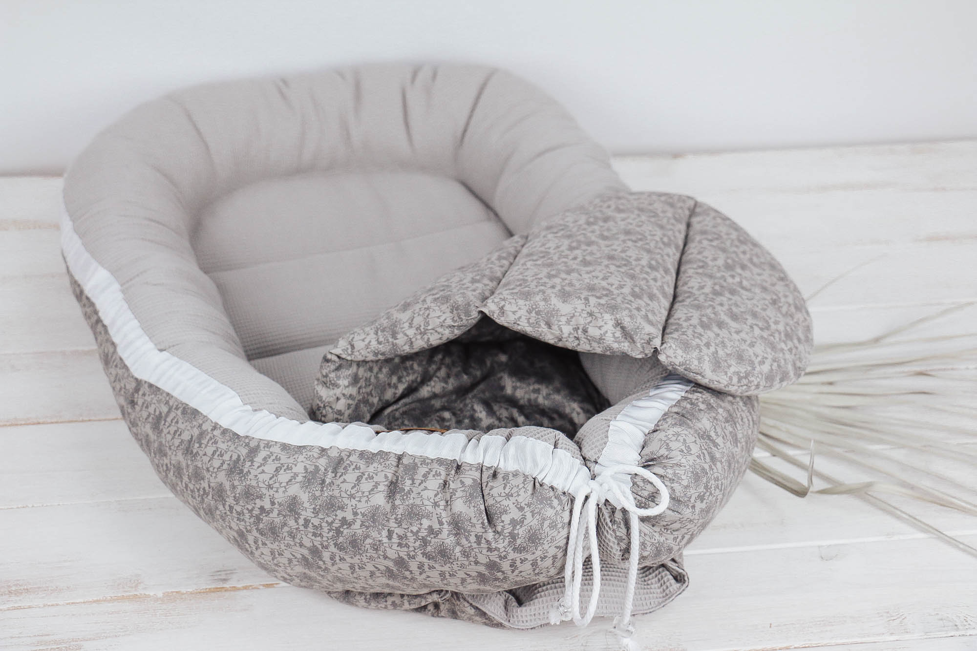 20220616-IMG_0754 Babynest *Wiesenblume* grau