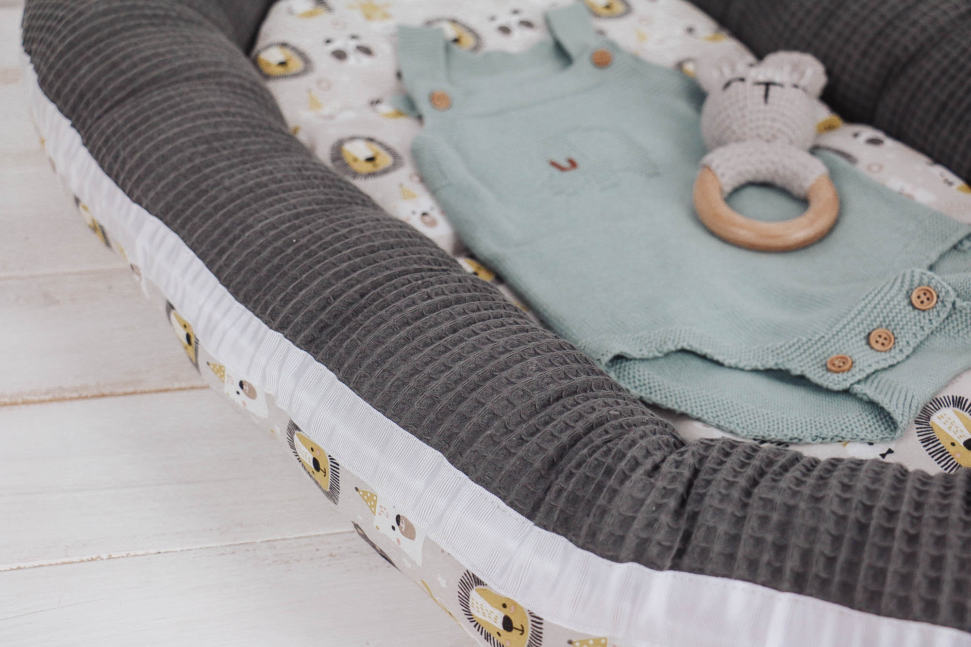 20220616-IMG_0740 Babynest *Safaritiere* anthrazit