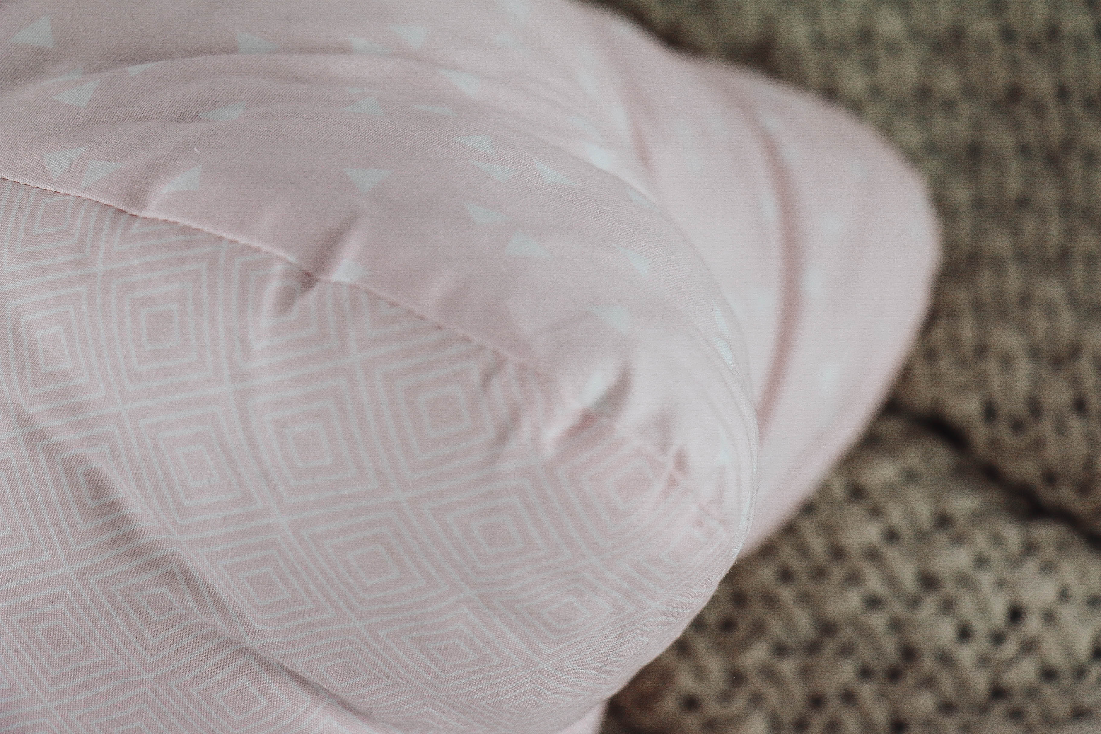 der-nischenladen-11gJVPUjKENGSSJ Leseknochen rosa