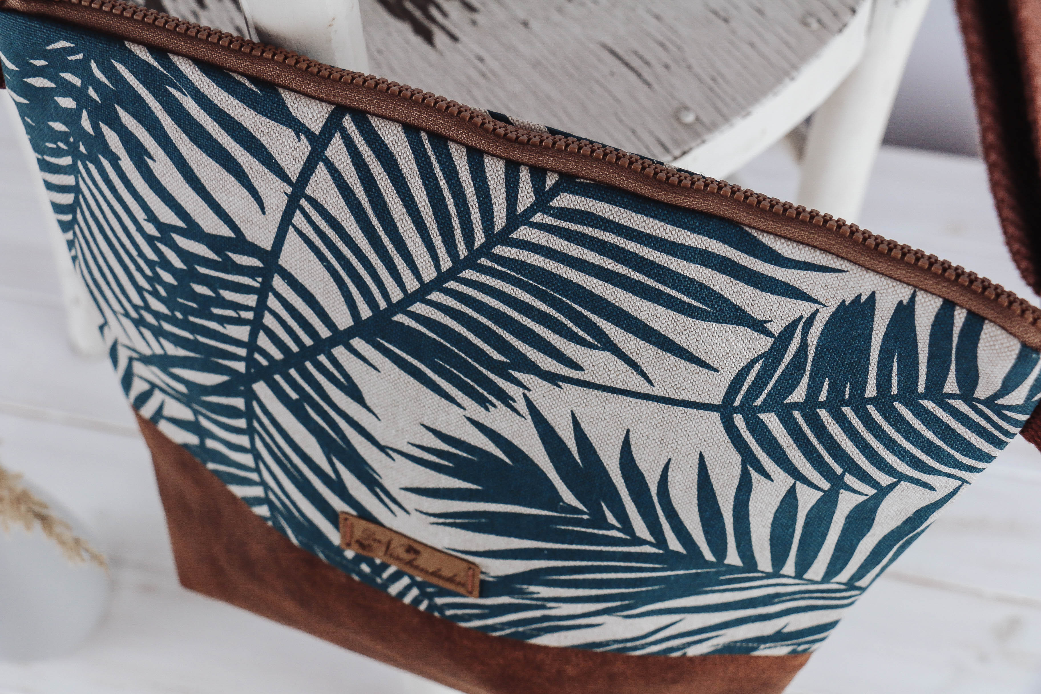 der-nischenladen-17Lx0ODCSxEmki2 Umhängetasche Palmleaves petrol