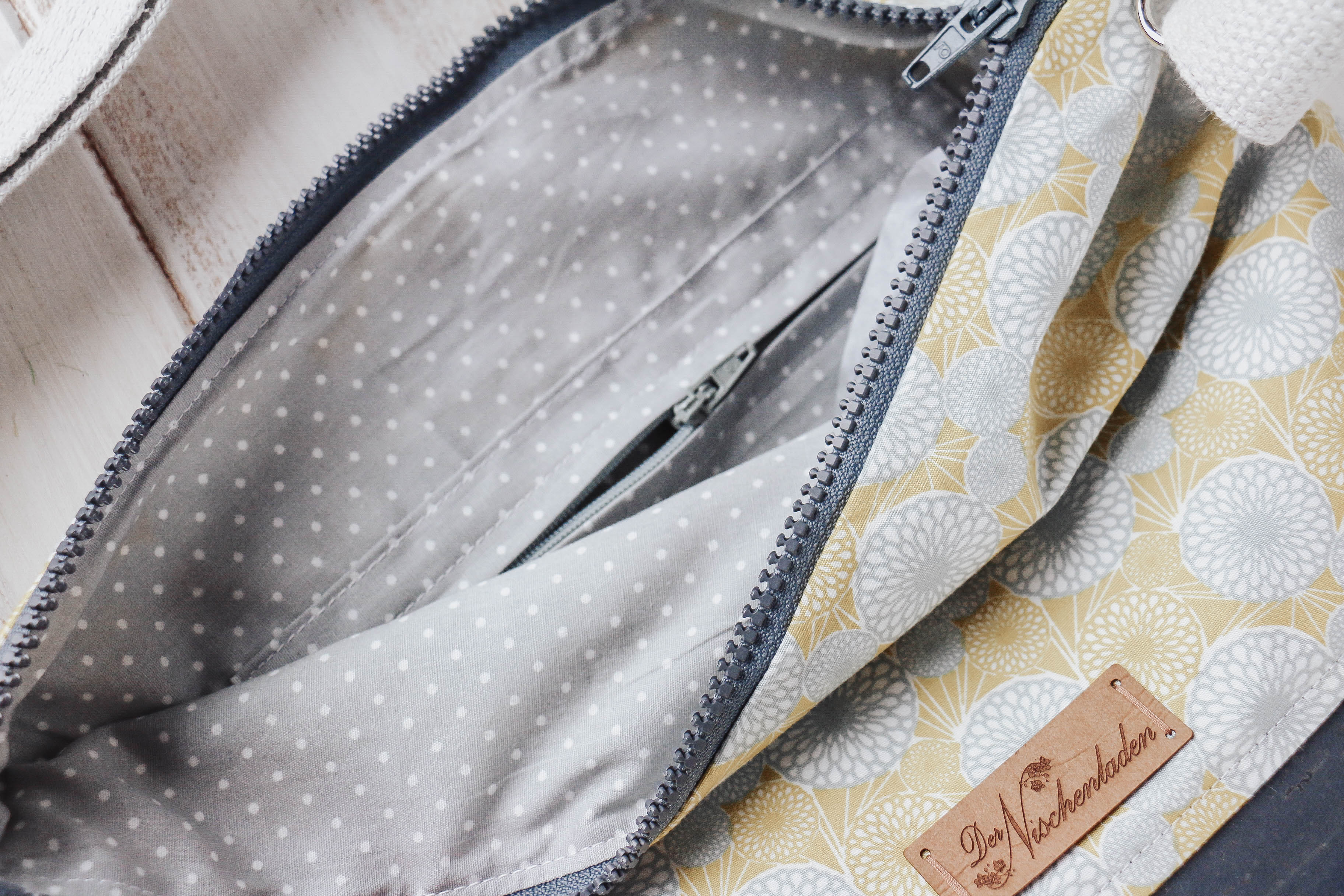 der-nischenladen-66Xg3pr86gPi7w Umhängetasche yellow Flower-Power