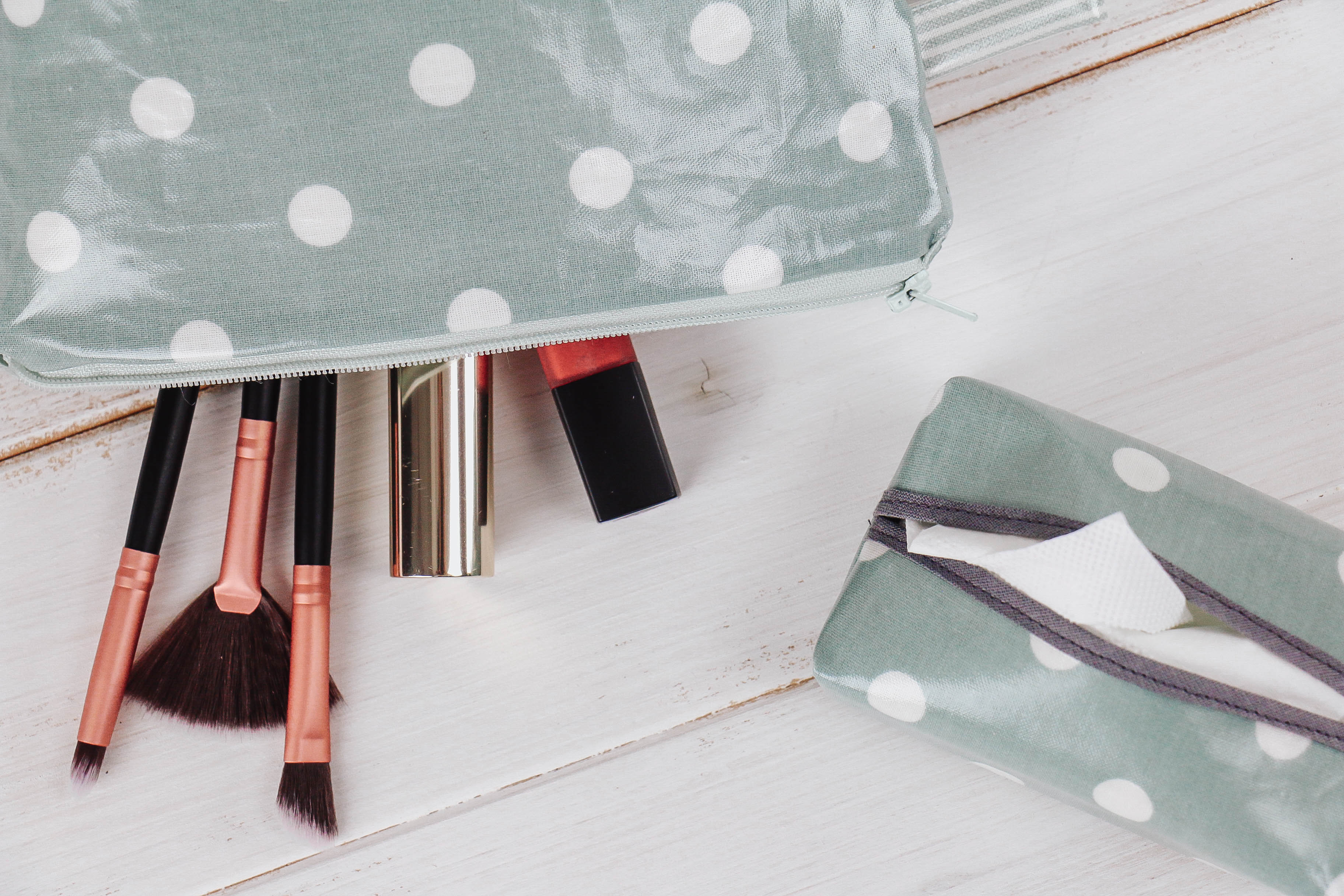 nischenladen-29SQLSfM0dZ2EQY Wachstuchtäschchen Punkte mint-weiß