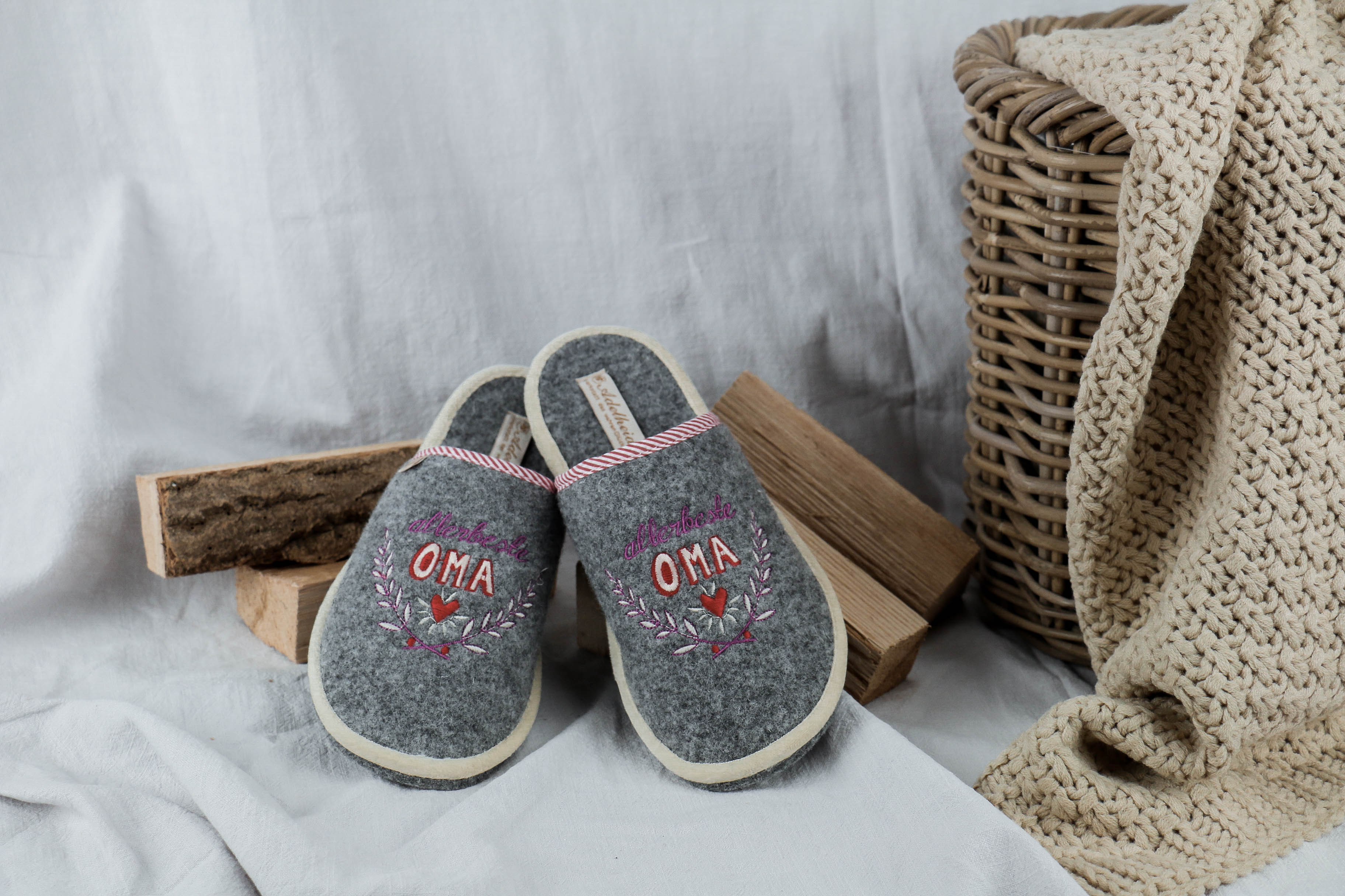 Nischenladen-144ae1ArVqMBi3RB Filzpantoffeln "Allerbeste Oma"