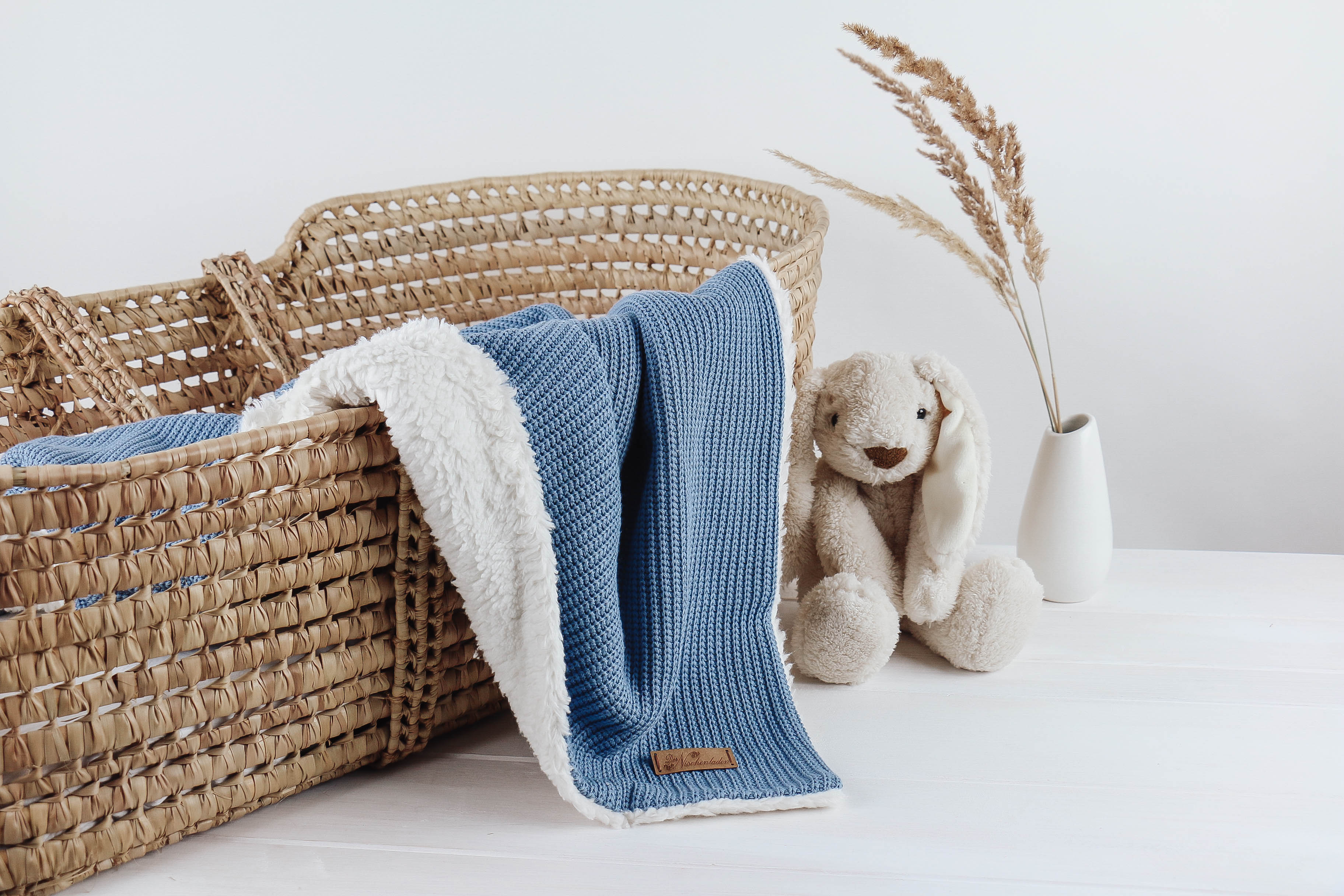 Nischenladen-274 Babydecke Strick blau