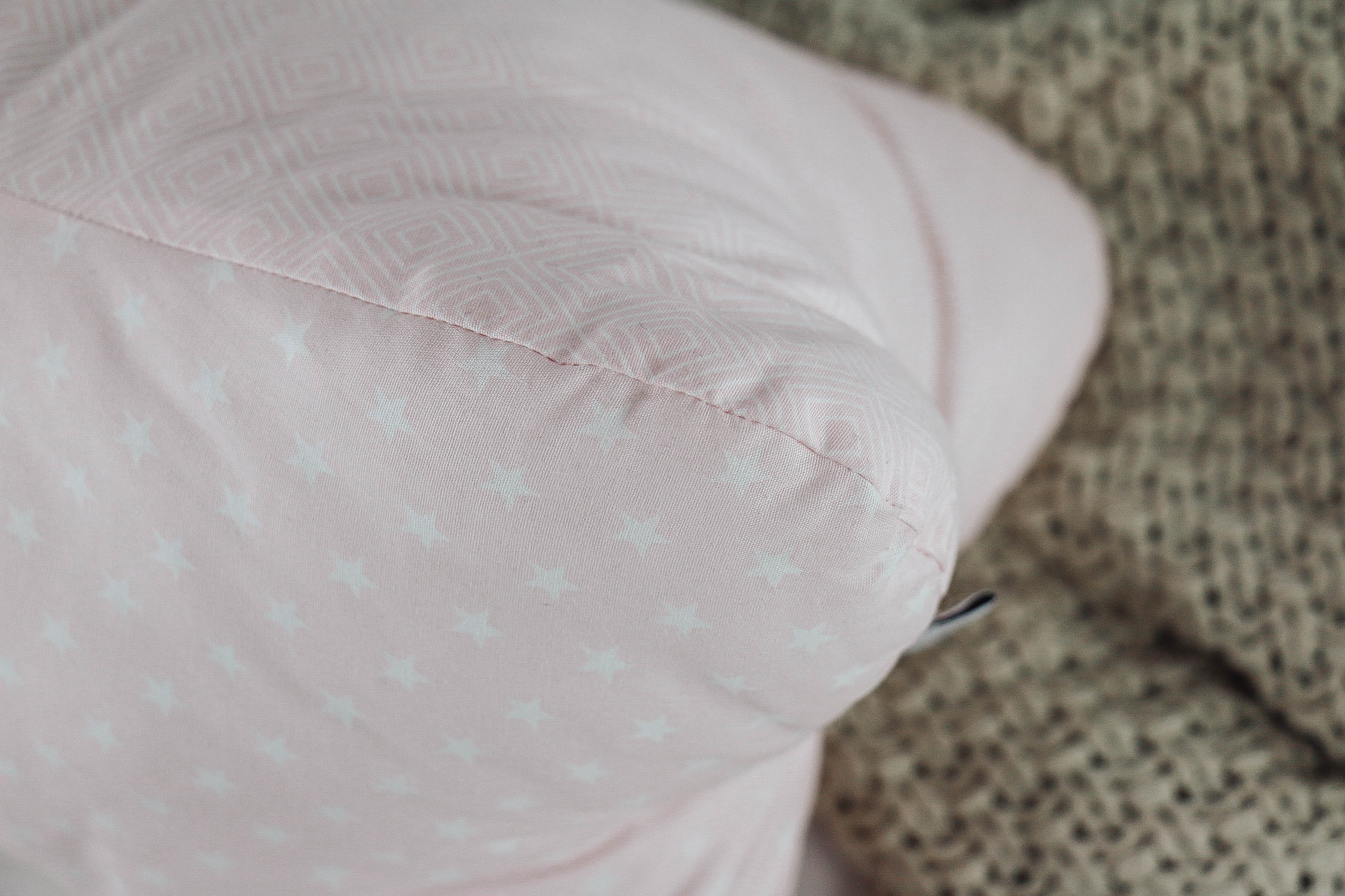 der-nischenladen-10f0NKaeZz4Nvj5 Leseknochen rosa