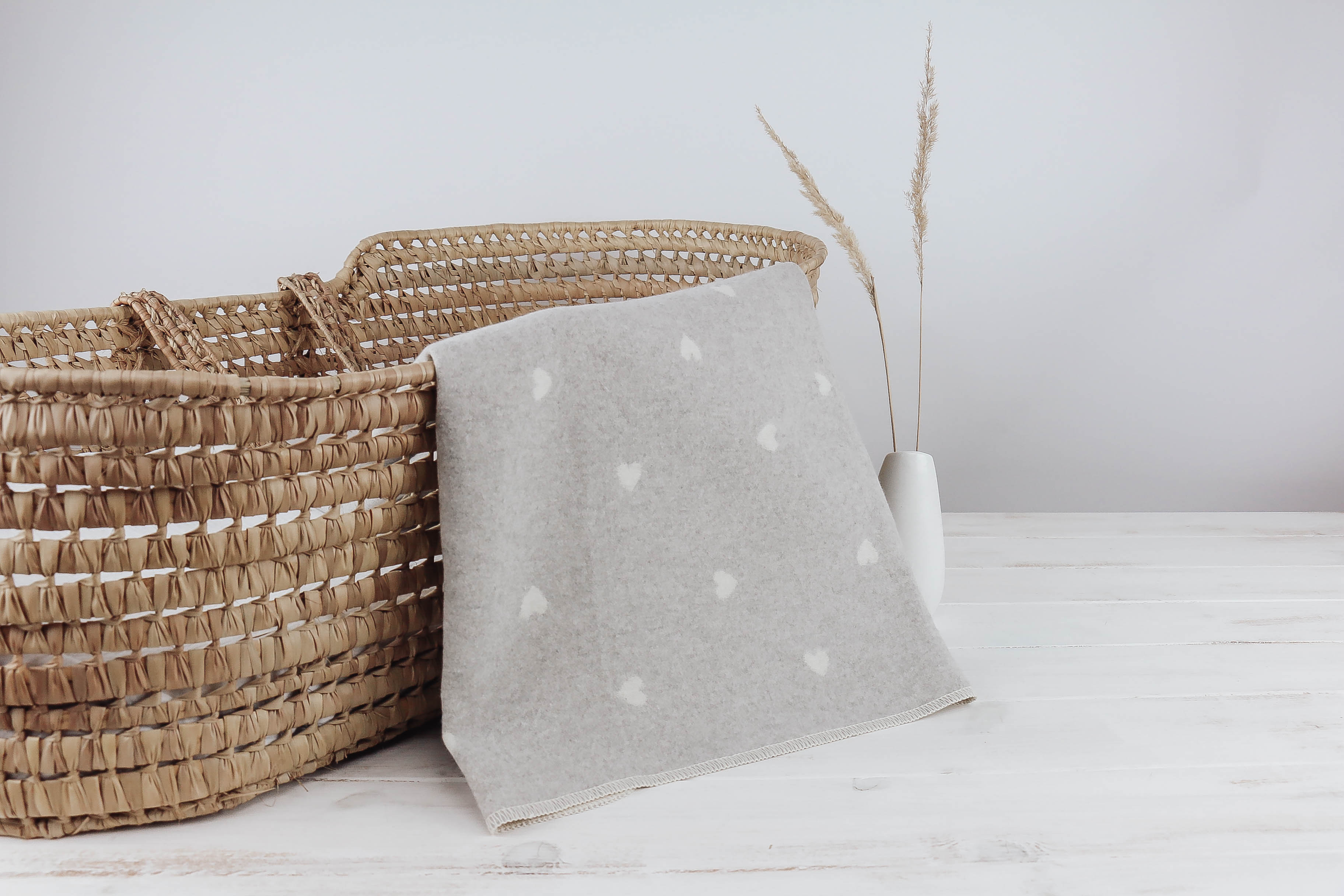 der-nischenladen-71Quojs0BvGJ9x Babydecken Herzen grau-natur