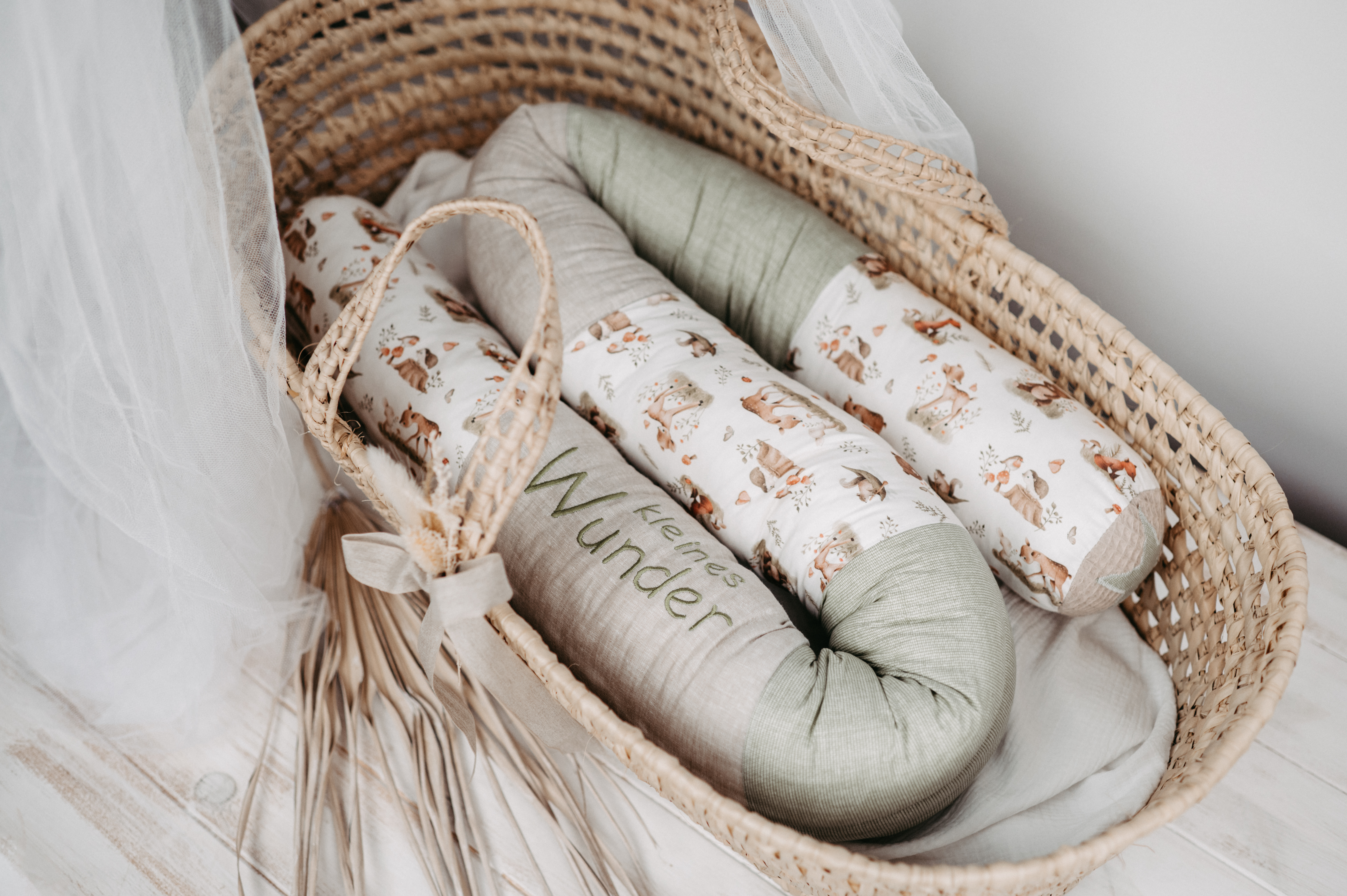 Bettschlange Waldtiere grün/natur Bettschlange Waldtiere grün/natur