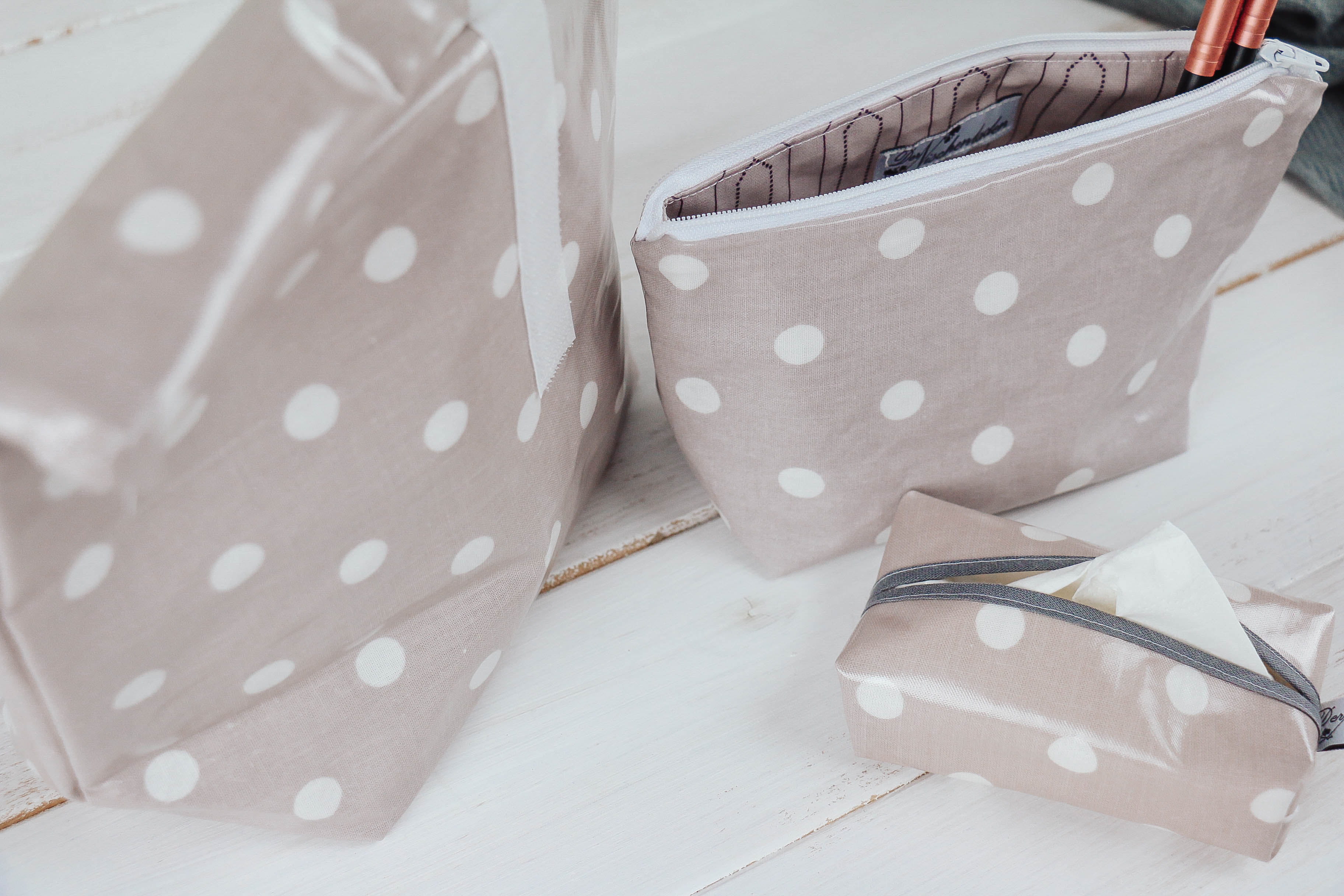 nischenladen-86zYKkvV5nGM5dh Wachstuchtäschchen Punkte rosa-weiß