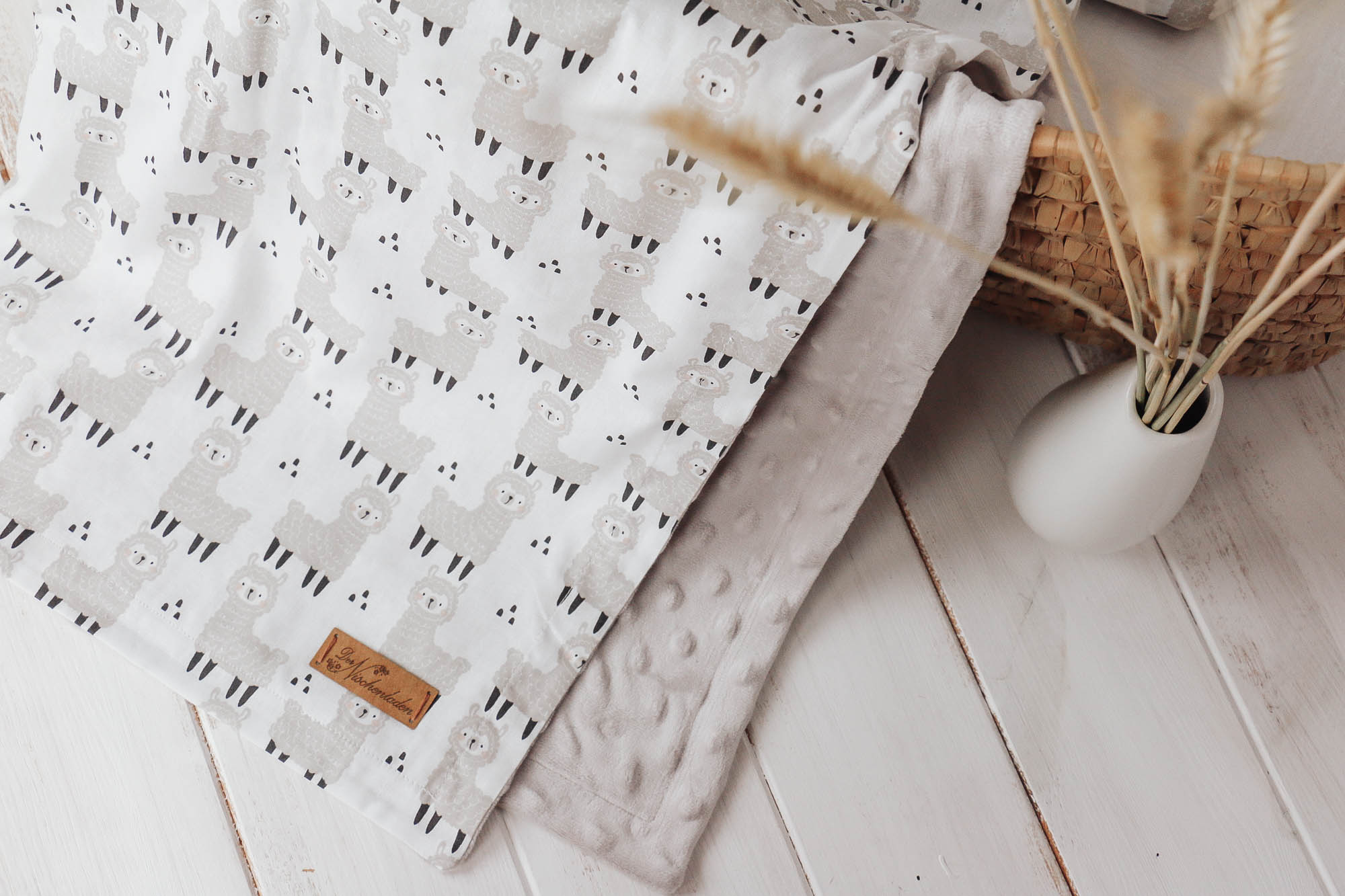 IMG_8546 Babydecke *Lama* taupe